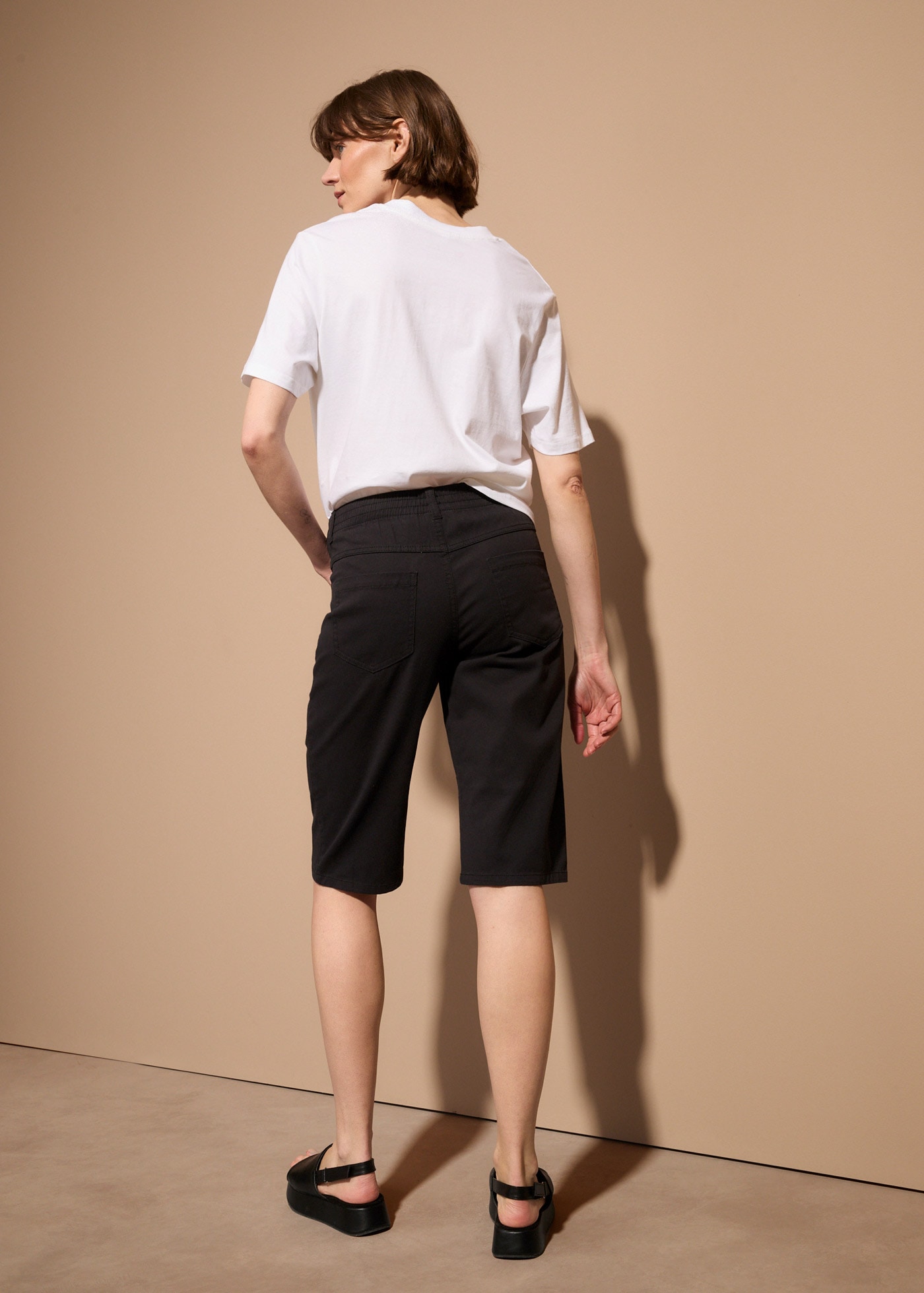 bonprix Bermuda  Stretch-Bermuda, in Twill- und Jeansoptik, mit elastischem Bund