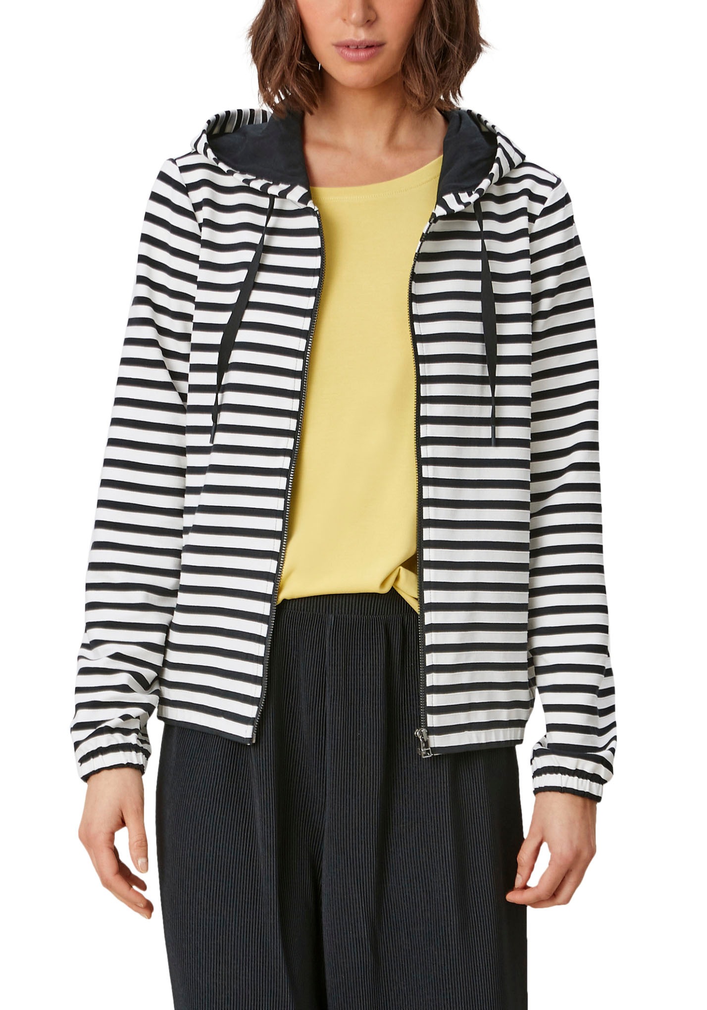 Image of s.Oliver Kapuzensweatjacke, mit Tunnelzug bei Ackermann Versand Schweiz