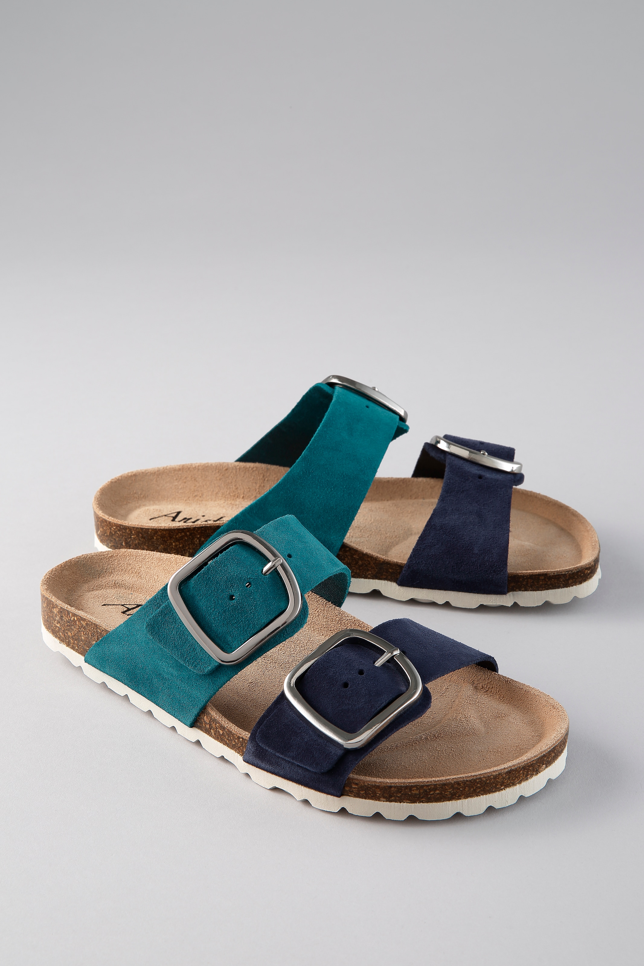 Image of Aniston SHOES Pantolette Sommerschuh, Hausschuh mit Eye-Catching Farben