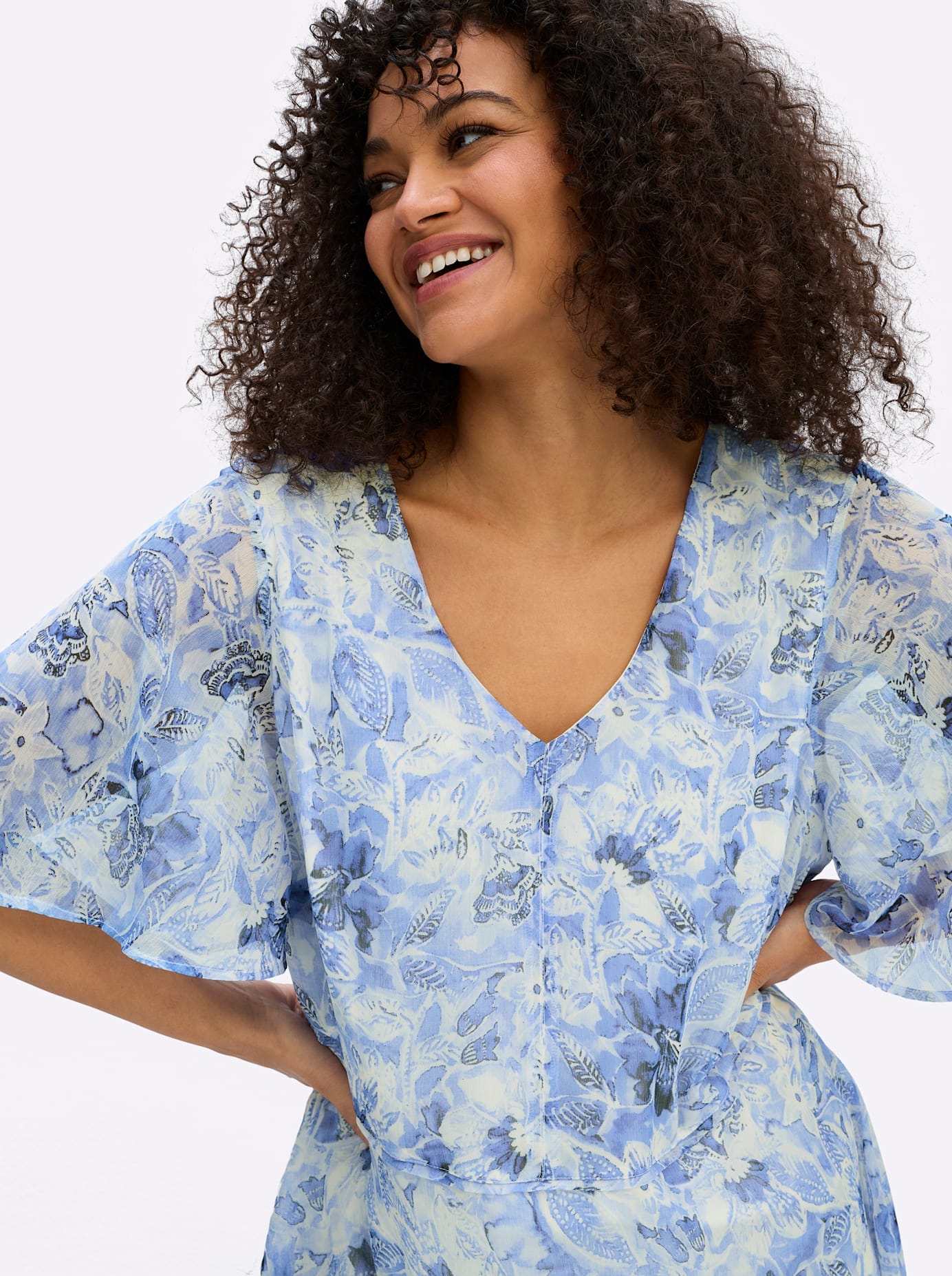 Sheego Robe en mousseline de soie »Kleid«