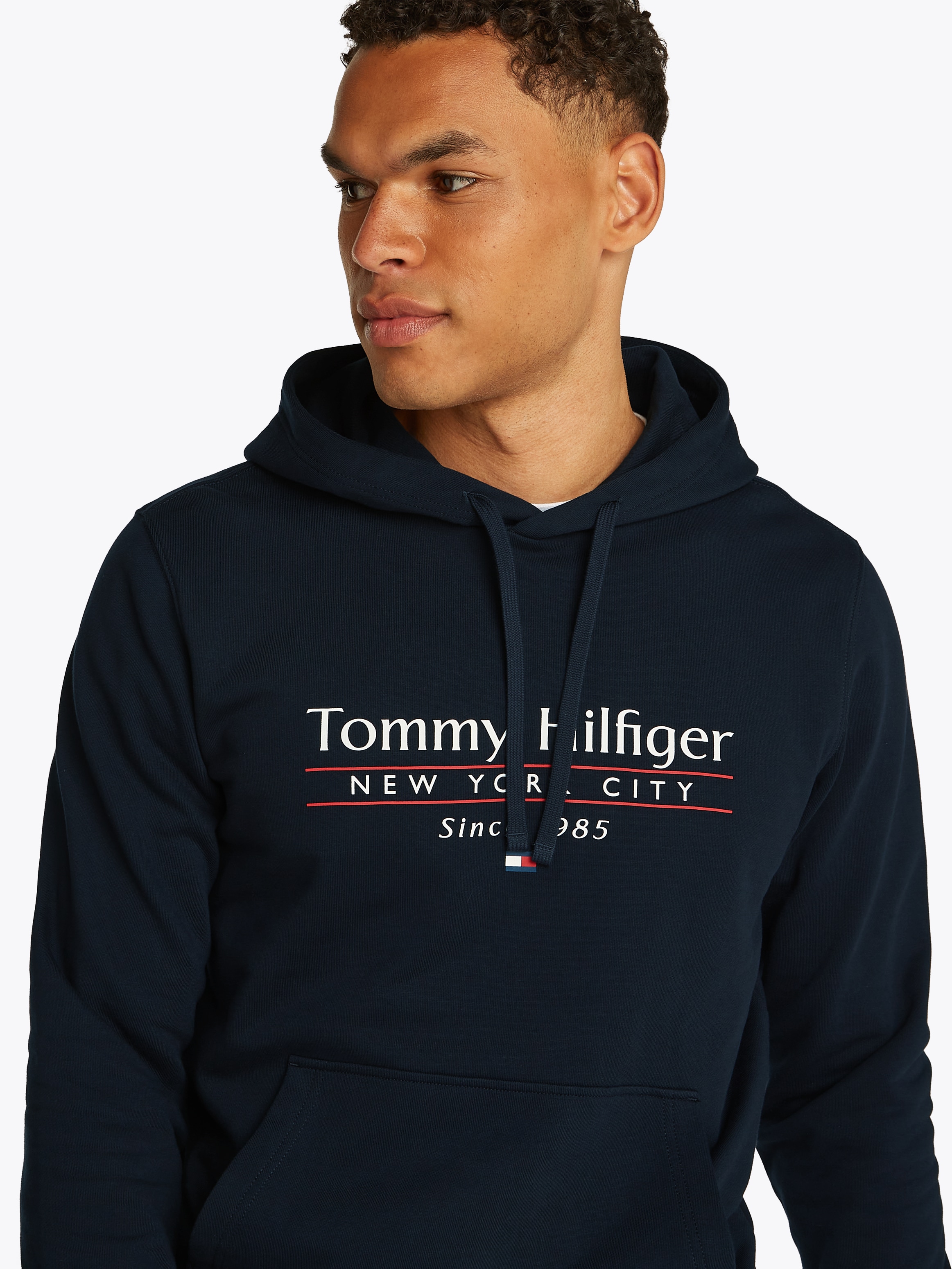 Tommy Hilfiger Hoodie »HILFIGER CENTER STACK HOODY«, mit grossem mehrfarbigen Print