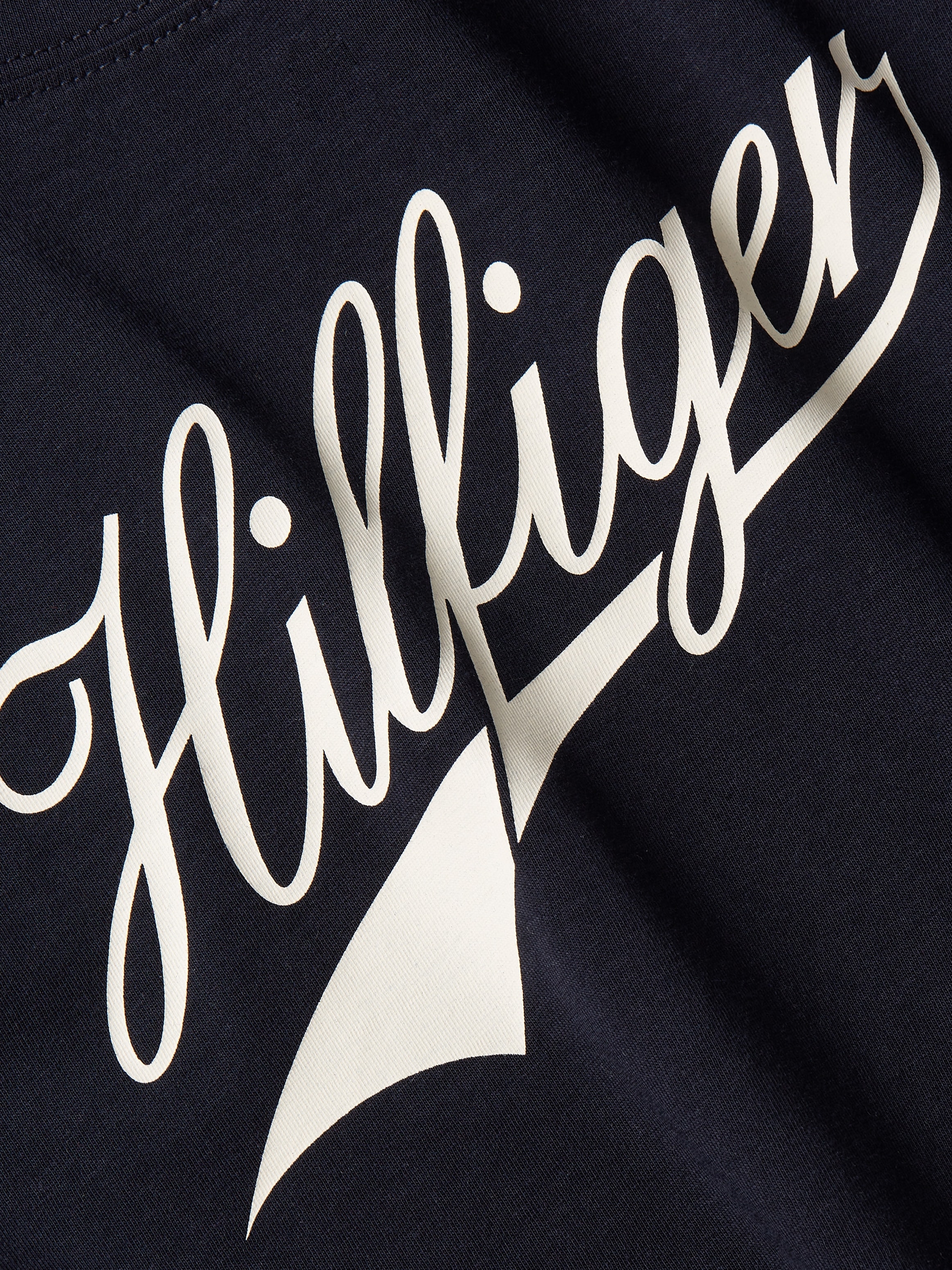 Tommy Hilfiger Rundhalsshirt »SLIM H85 C-NK SS TEE SS«, mit grossem Hilfger Logo-Schriftzug