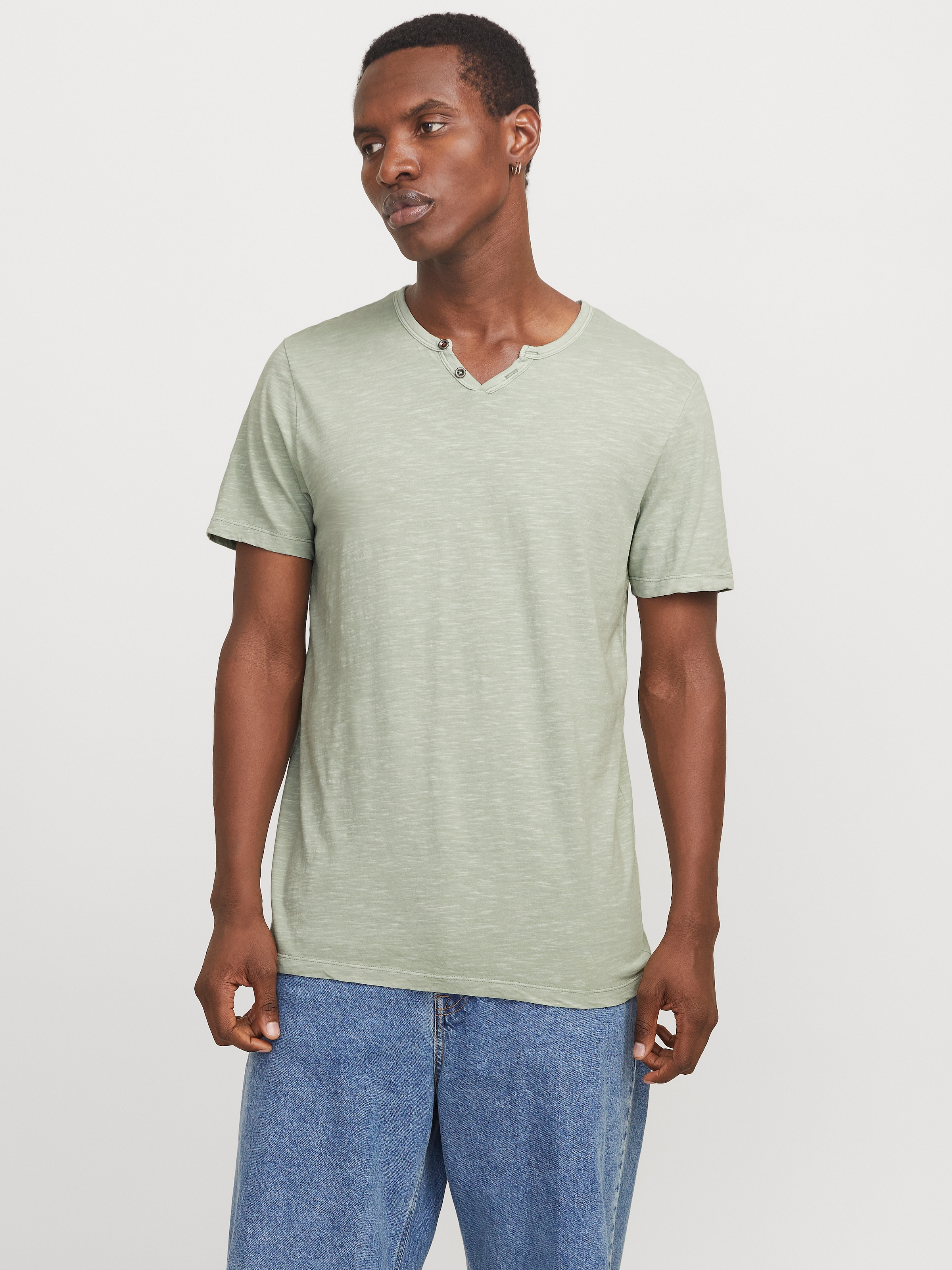 Jack & Jones T-Shirt »JJESPLIT NECK TEE SS NOOS«, mit V-Ausschnitt