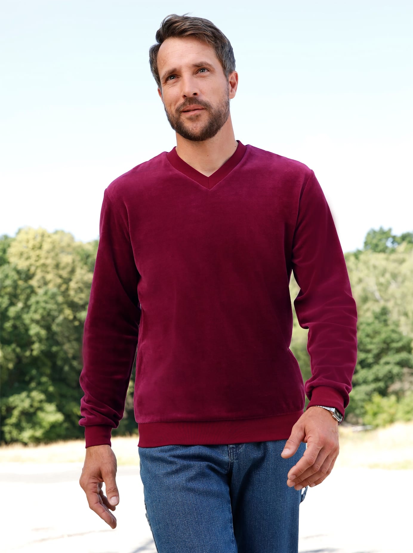 Sweatshirt