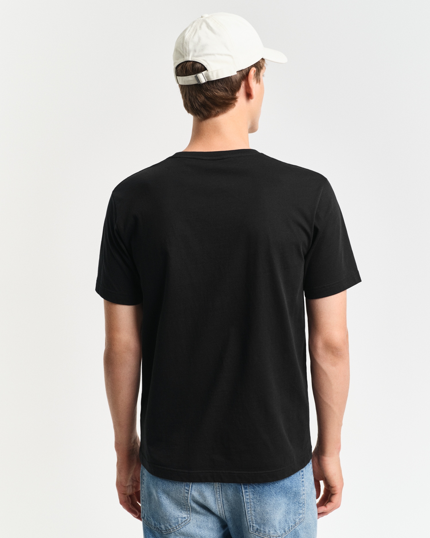 Gant T-shirt »REG ARCHIVE SHIELD EMB SS T-SHIRT« von dem Archiv aus den 1980er-Jahren inspiriert