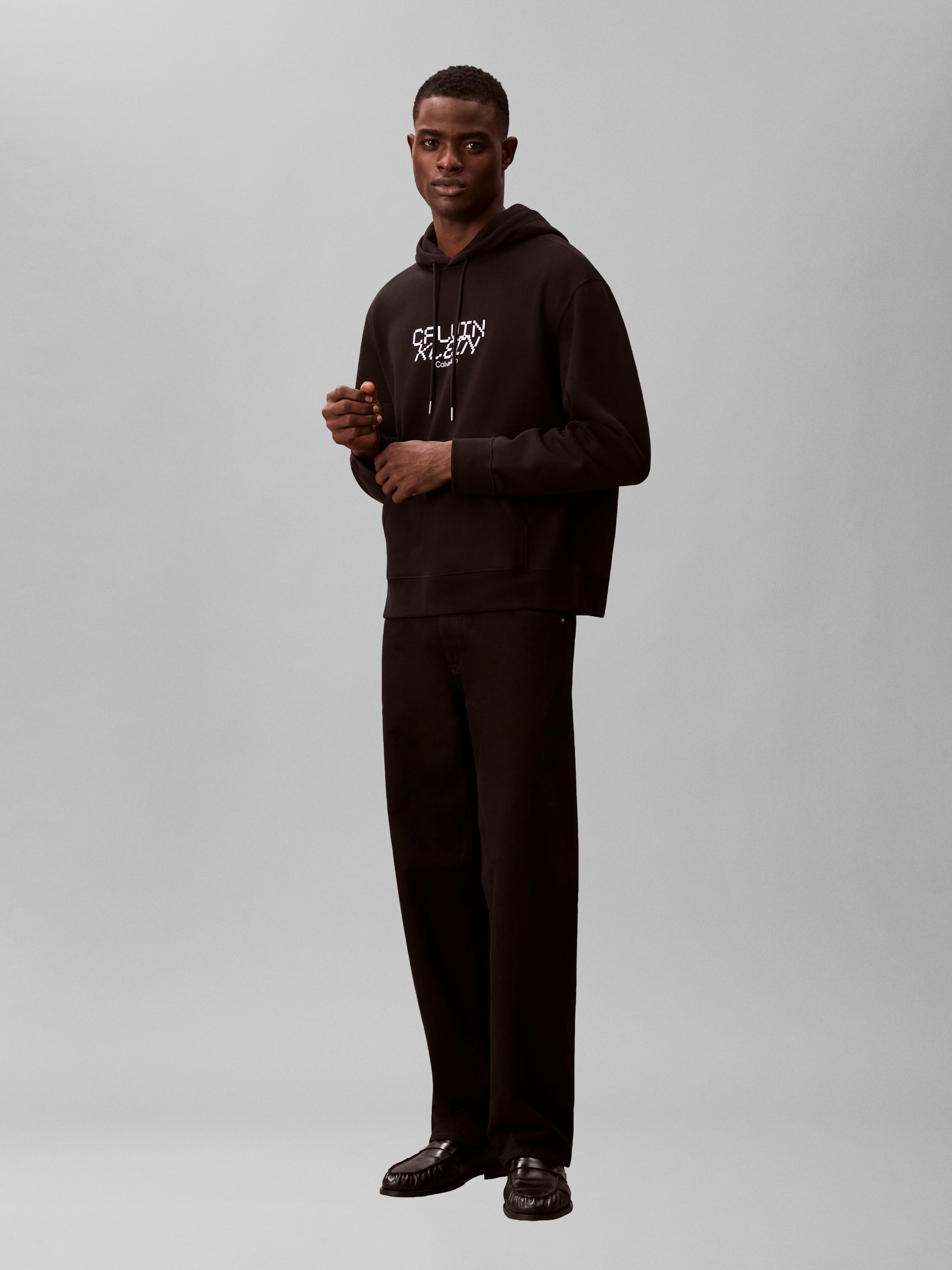 Calvin Klein Sweat à capuche , Regular Fit, Kängurutasche, Logo-Schriftzug
