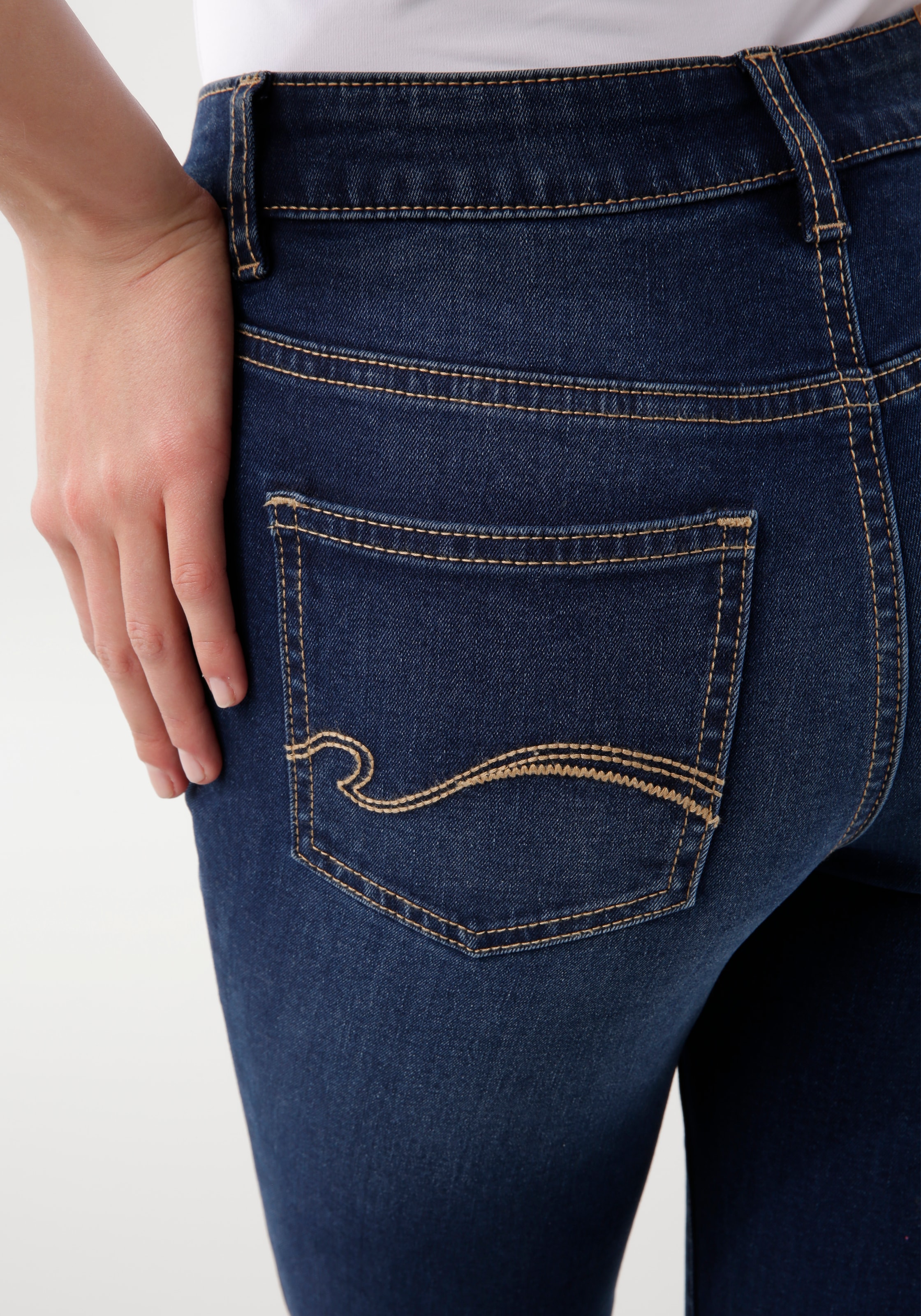 KangaROOS 5-Pocket-Jeans »SUPER SKINNY HIGH RISE«, mit used-Effekt