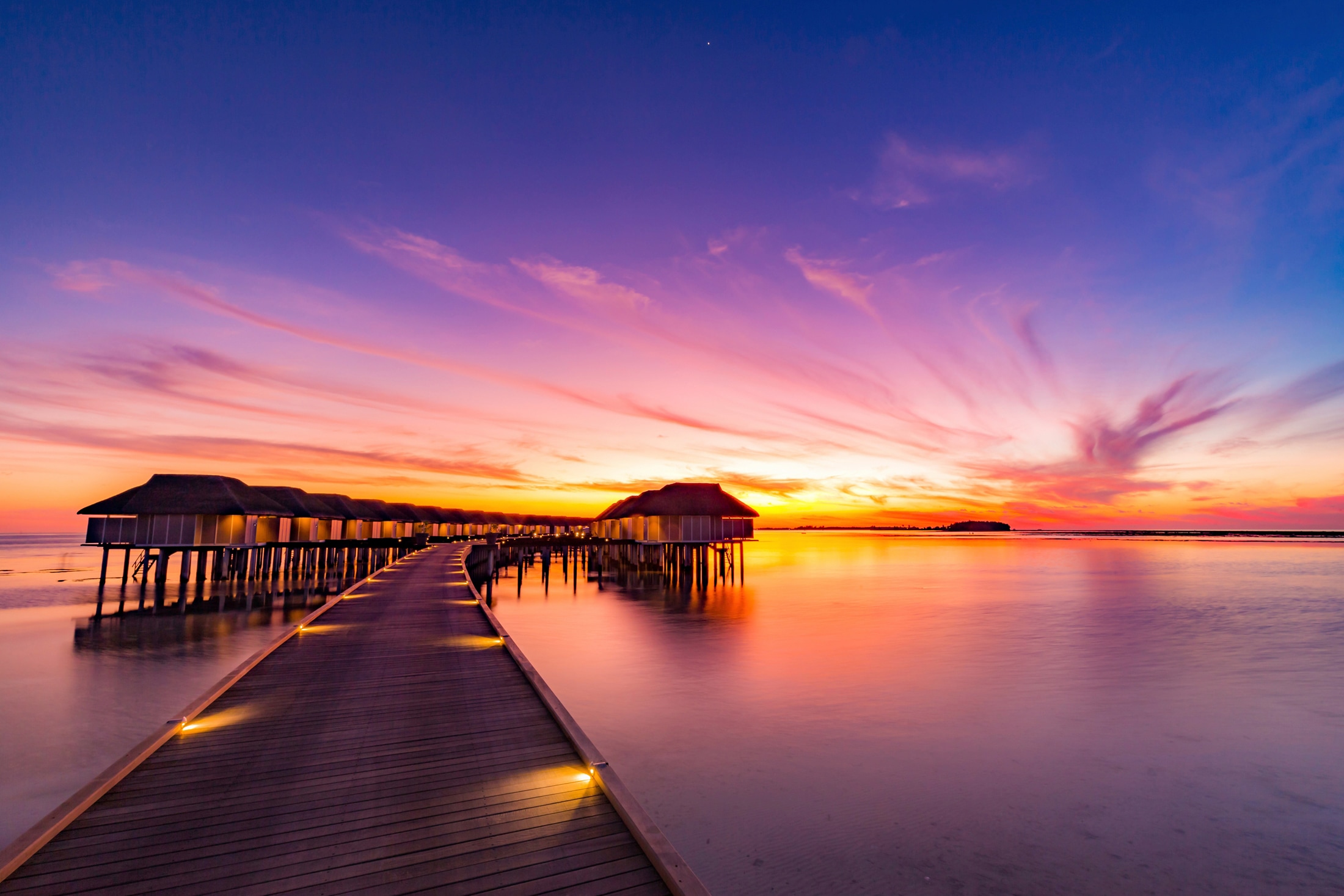 Image of Papermoon Fototapete "HOLZ-BRÜCKE-PIER STEG MEER SEE STRAND SONNE THAILAND"