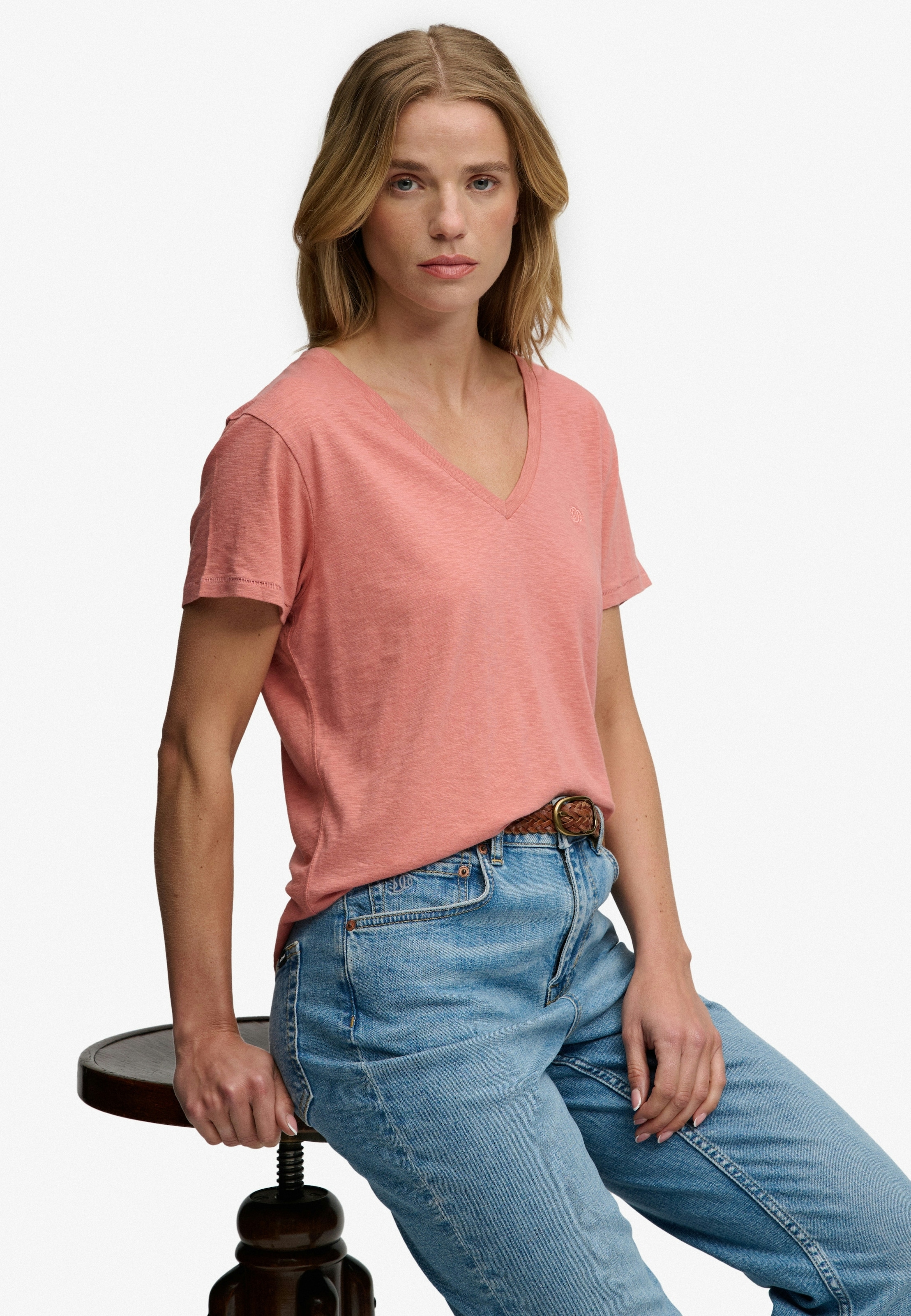 Superdry T-Shirt »STUDIOS SLUB EMB VEE TEE« Baumwollmischung, relaxed fit