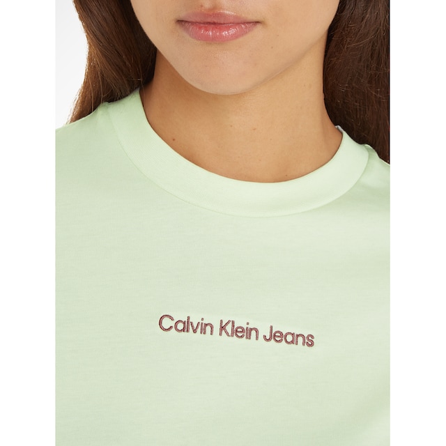 ♕ Calvin Klein Jeans T-Shirt »INSTITUTIONAL STRAIGHT TEE«, mit Markenlabel  versandkostenfrei bestellen