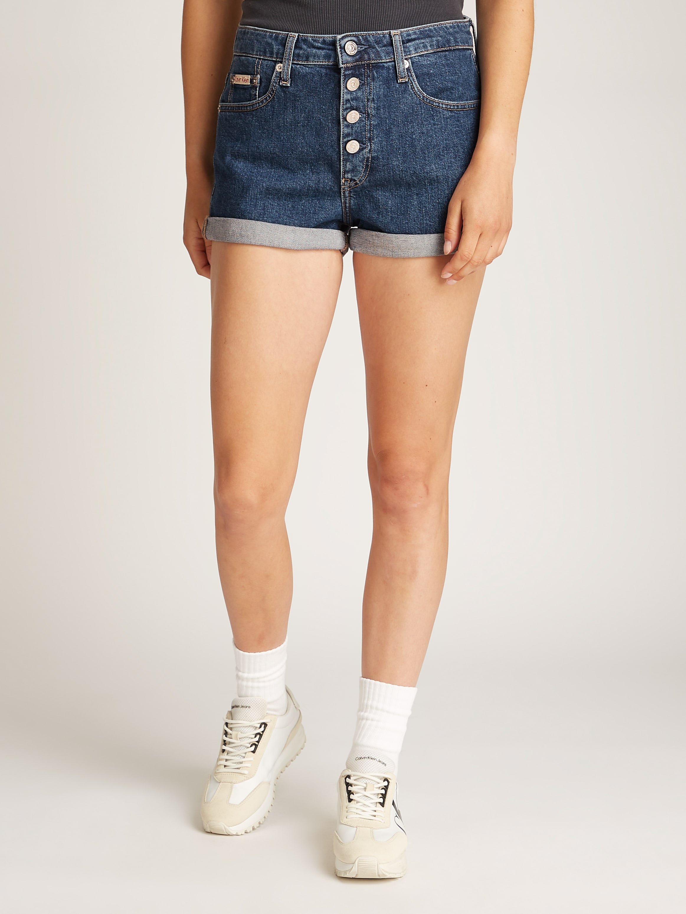 Image of Calvin Klein Shorts "90s DENIM SHORT" im Stil der 90er Jahre