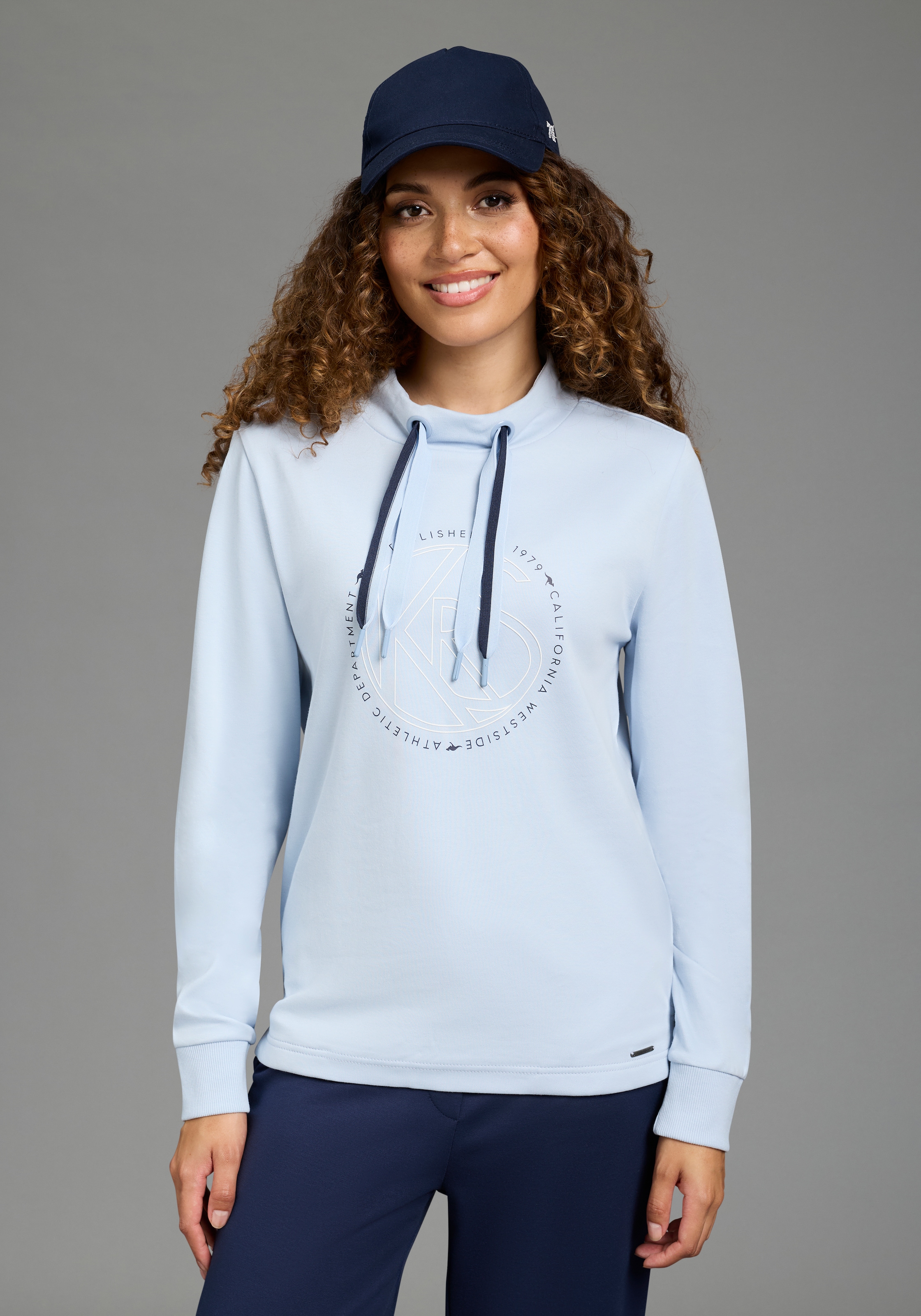 KangaROOS Sweat-shirt , avec étiquette métal, longueur couvrant les hanches, aussi en grandes tailles

