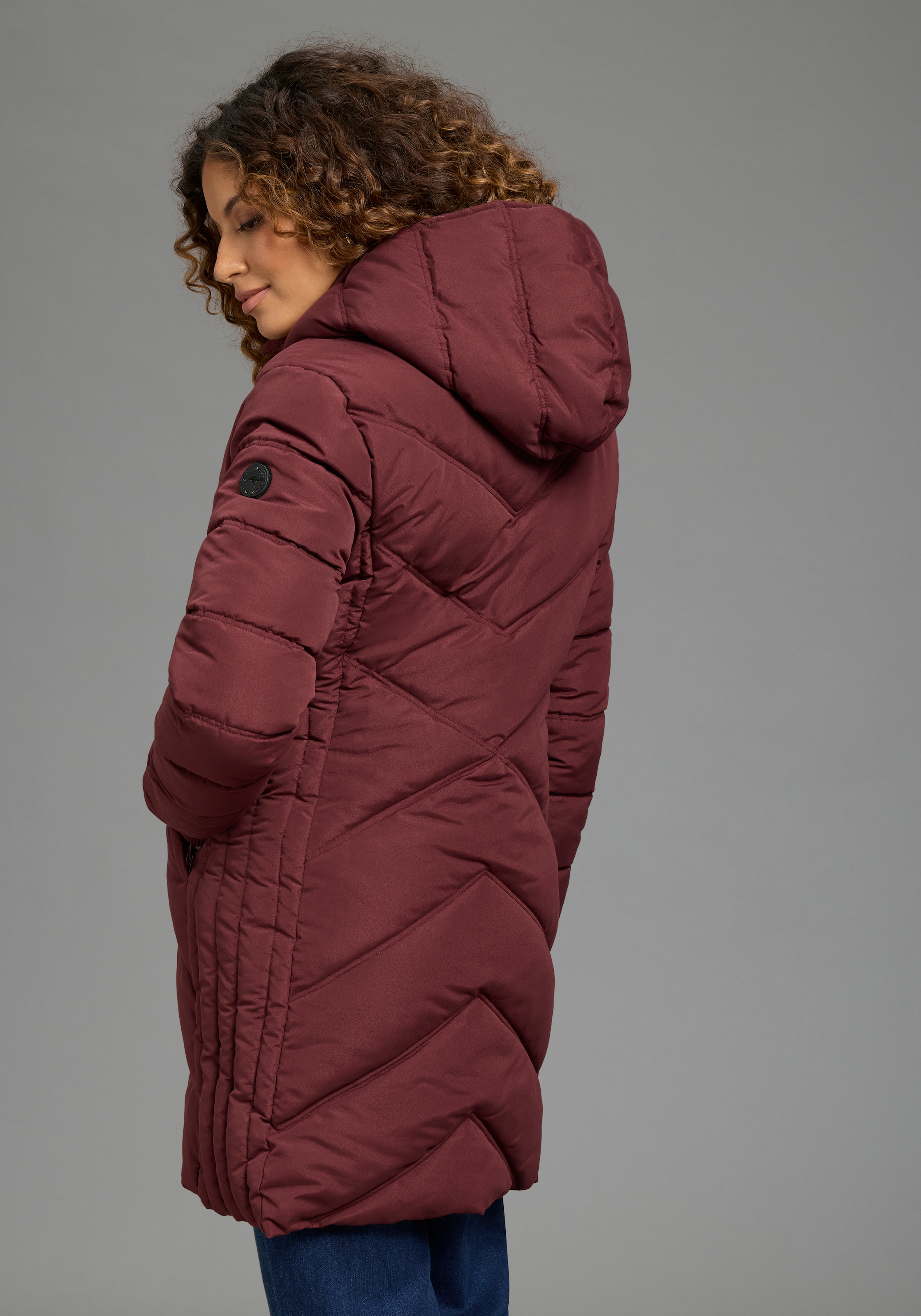KangaROOS Winterjacke mit Kapuze mit hochschliessendem Kragen,  gefütterte Kapuze