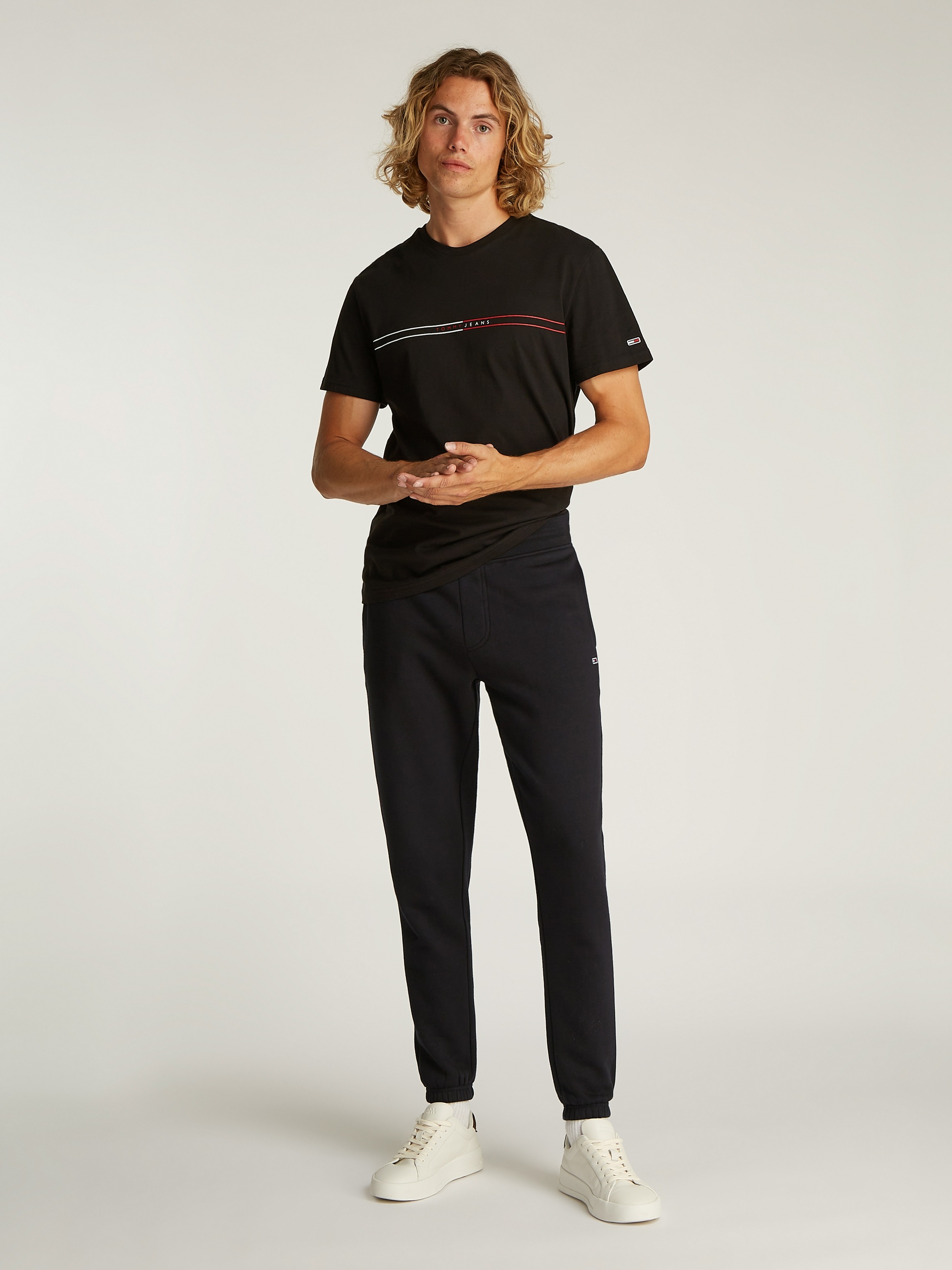 Tommy Jeans Sweathose »TJM SLIM S FLAG SWEATPANT«, Mit Kordelzug