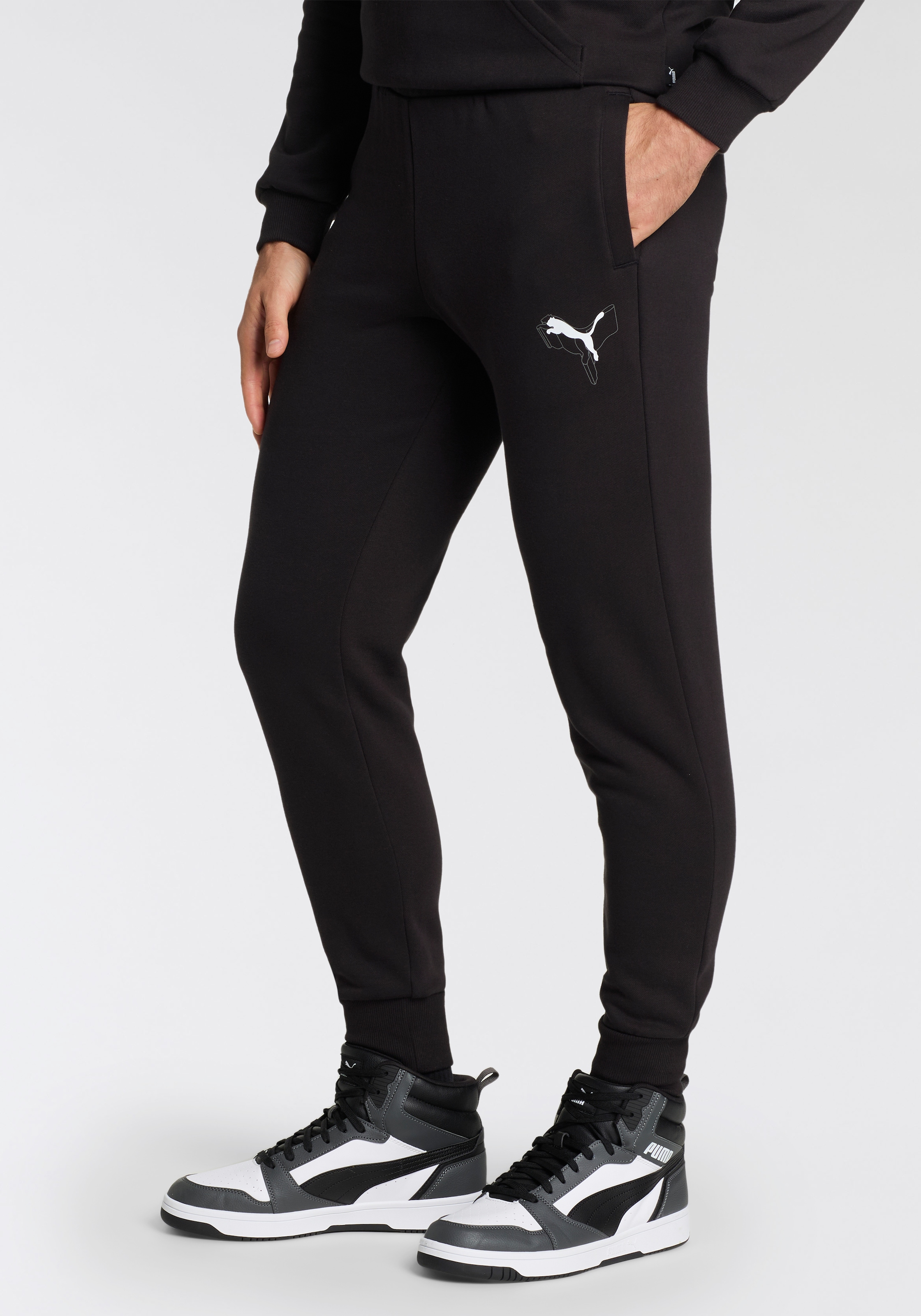 PUMA Trainingshose »ESS+ LOGO LAB CAT SWEATPANTS FL CL«, Jogginghose