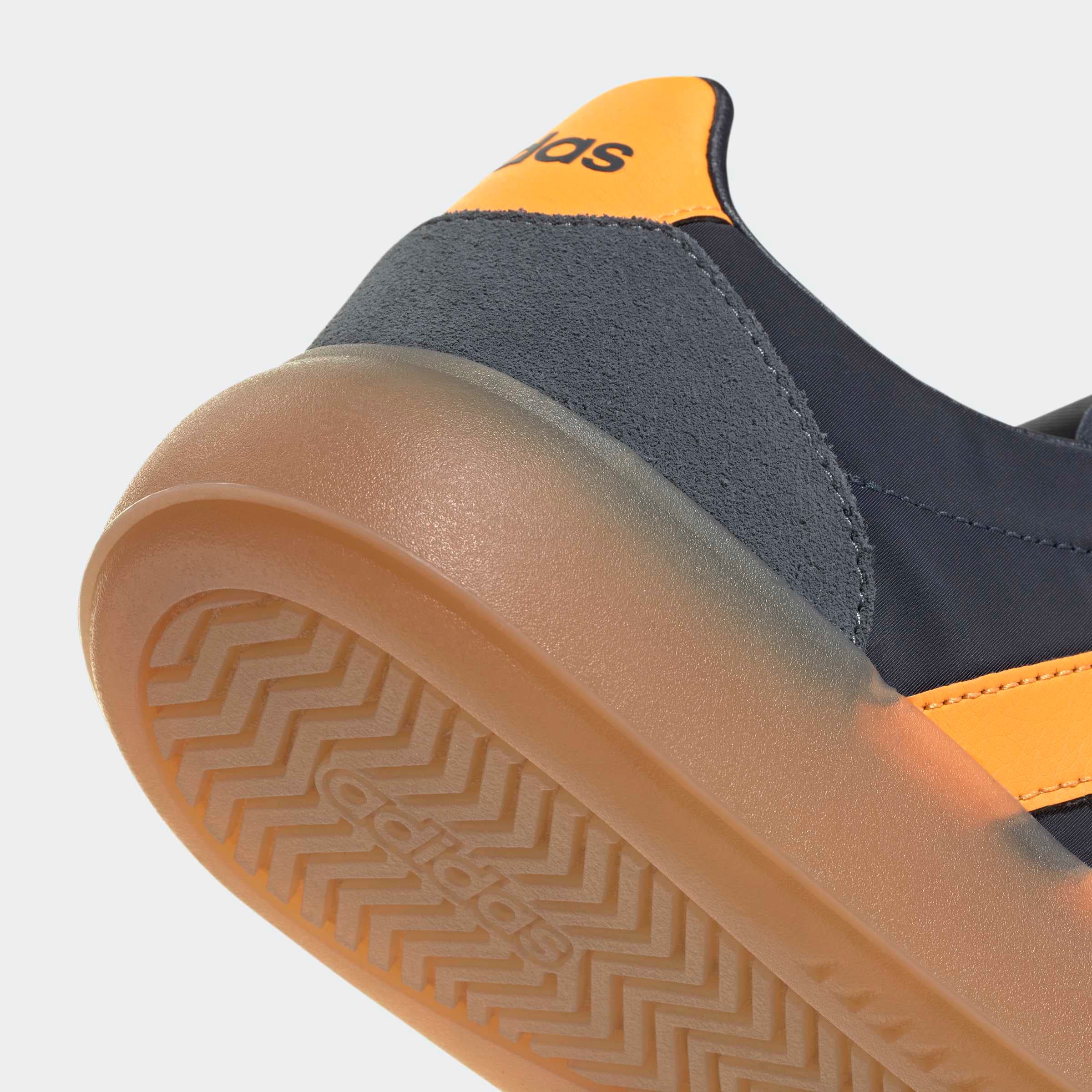 adidas Sportswear Sneakers »BARREDA DECODE«  inspiré du design de l’adidas handball spezial