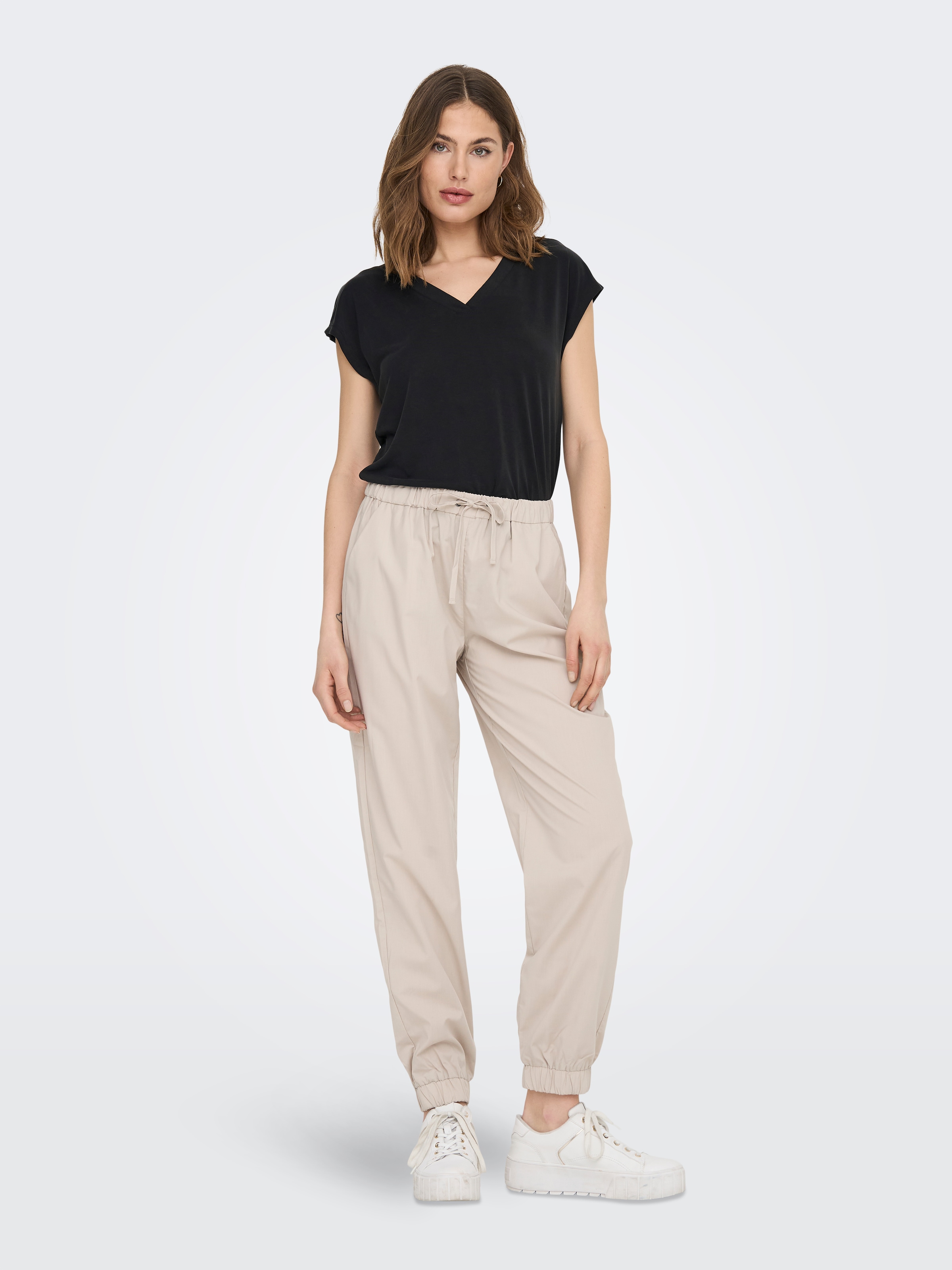 ONLY V-Shirt »ONLFREE S/S MODAL V-NEC TOP BOX JRS NOOS«