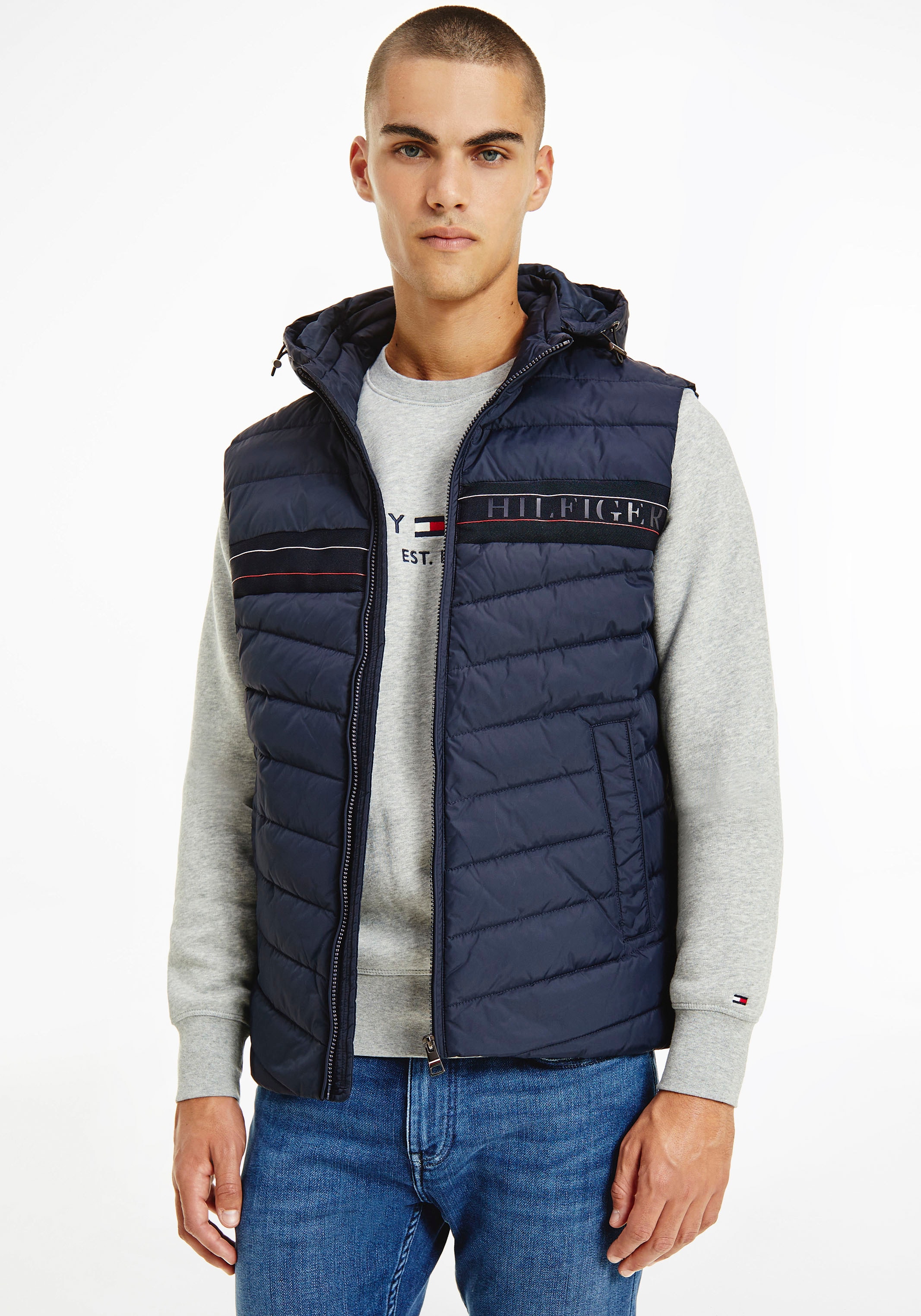 Image of Tommy Hilfiger Steppweste »HOODED TAPE VEST« bei Ackermann Versand Schweiz