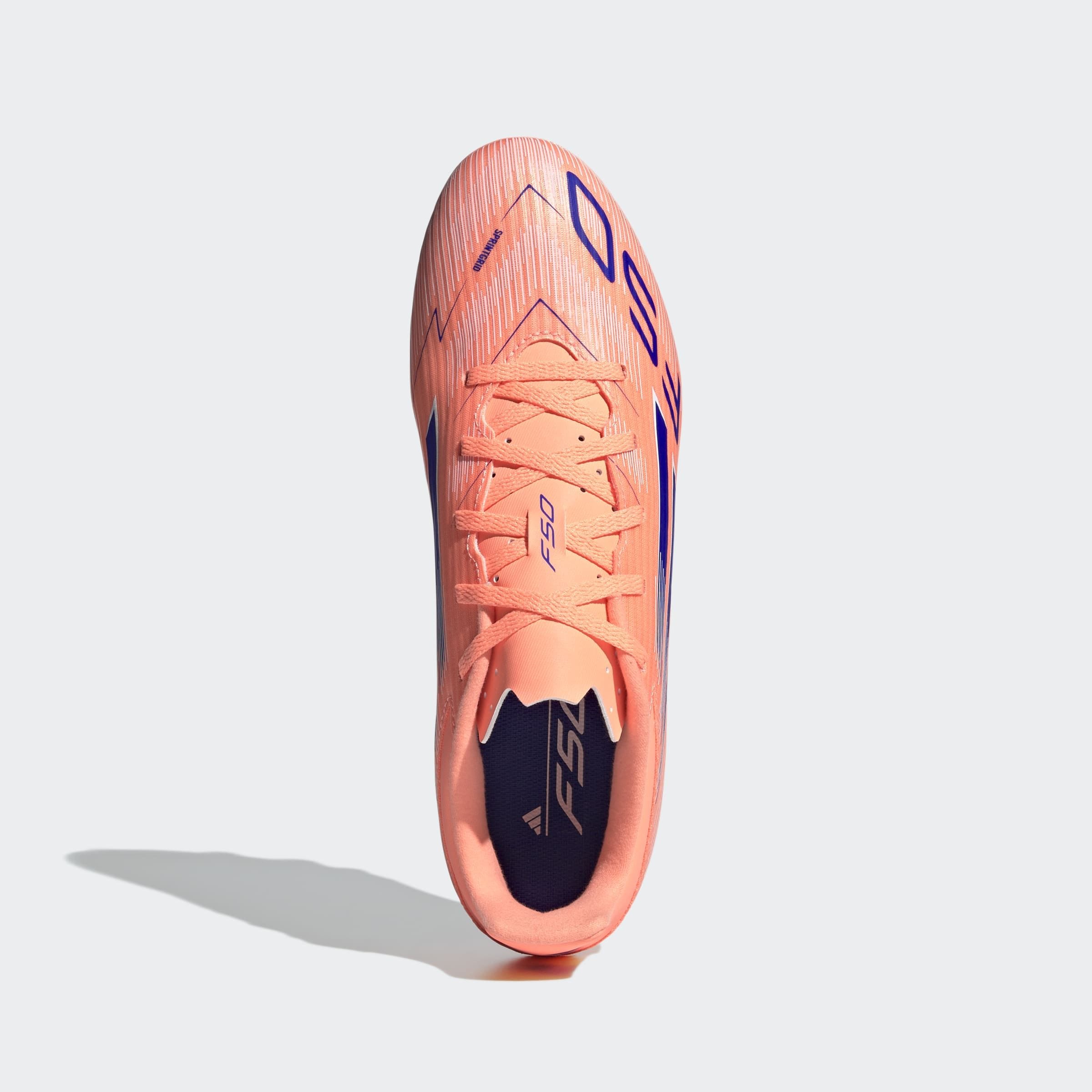 adidas Performance Chaussure de football »F50 CLUB KUNSTRASEN NEUERER GENERATION, HART- UND ASCHENPLÄTZE«  geeignet für Rasen- und Kunstrasenplätze