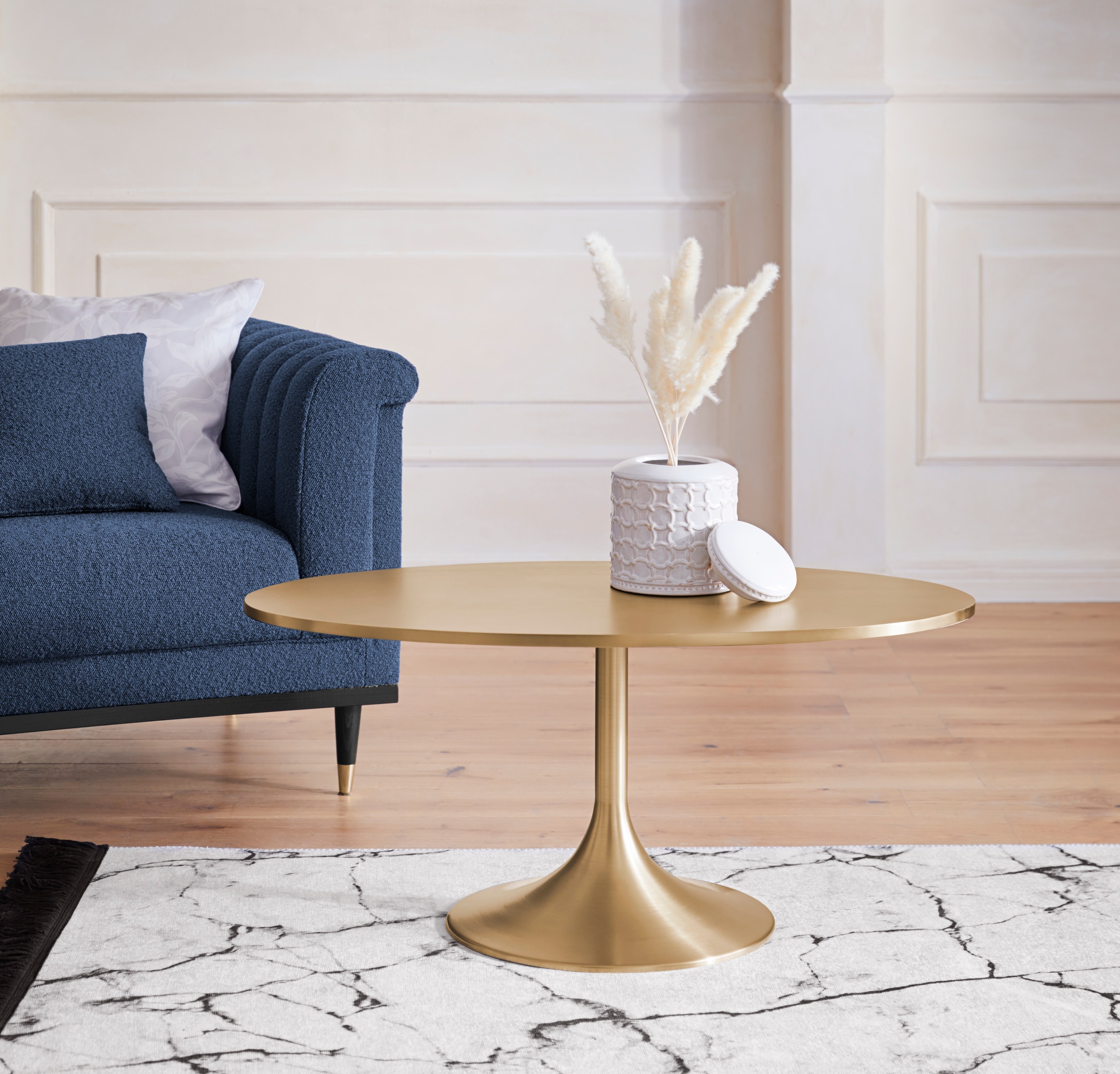 Image of Guido Maria Kretschmer Home&Living Couchtisch »Goldfarbenless«, 1,8 cm starke Tischplatte aus Edelstahl, oval bei Ackermann Versand Schweiz