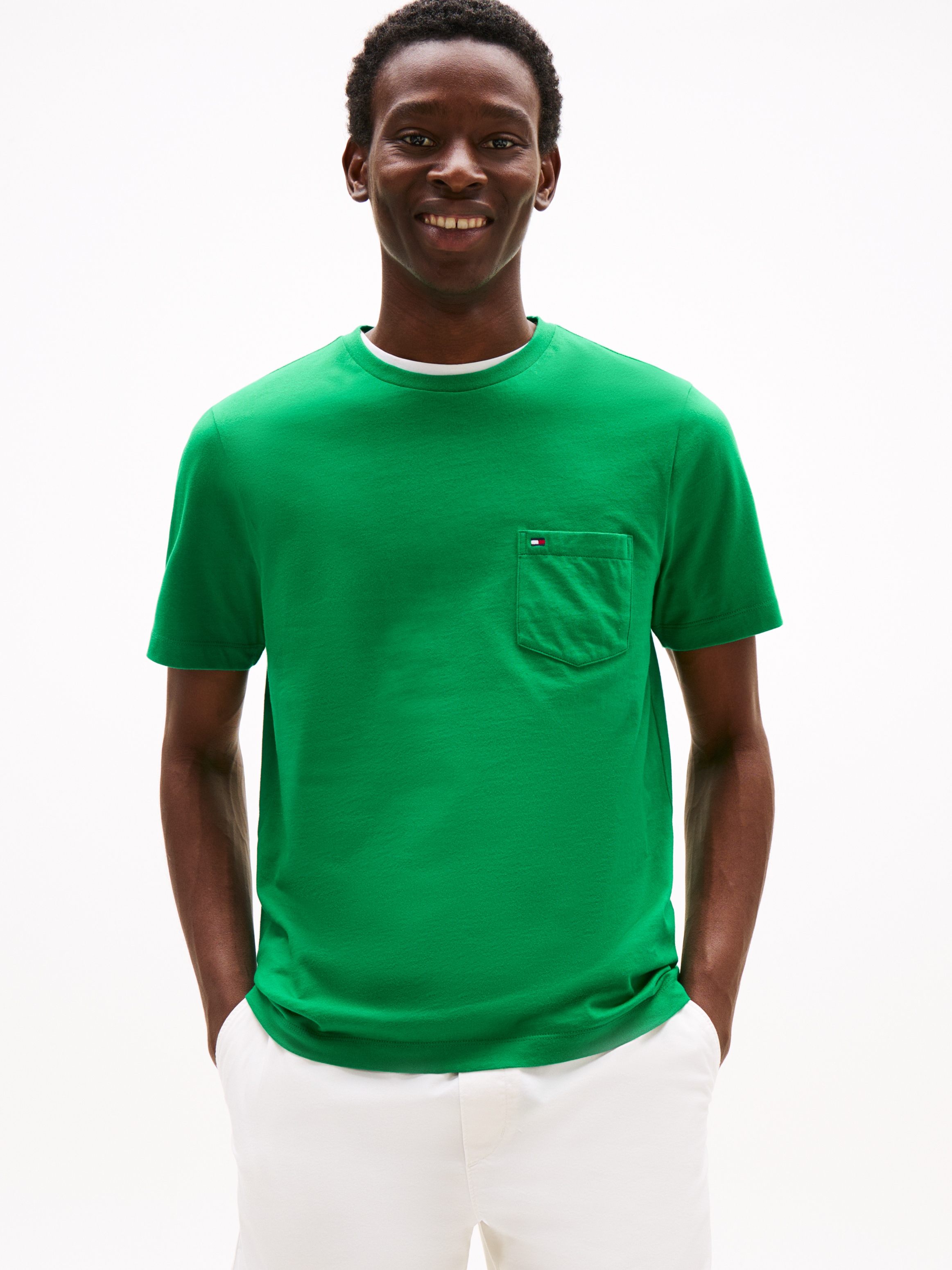 Image of Tommy Hilfiger T-Shirt "ESSENTIAL SOLID POCKET TEE"