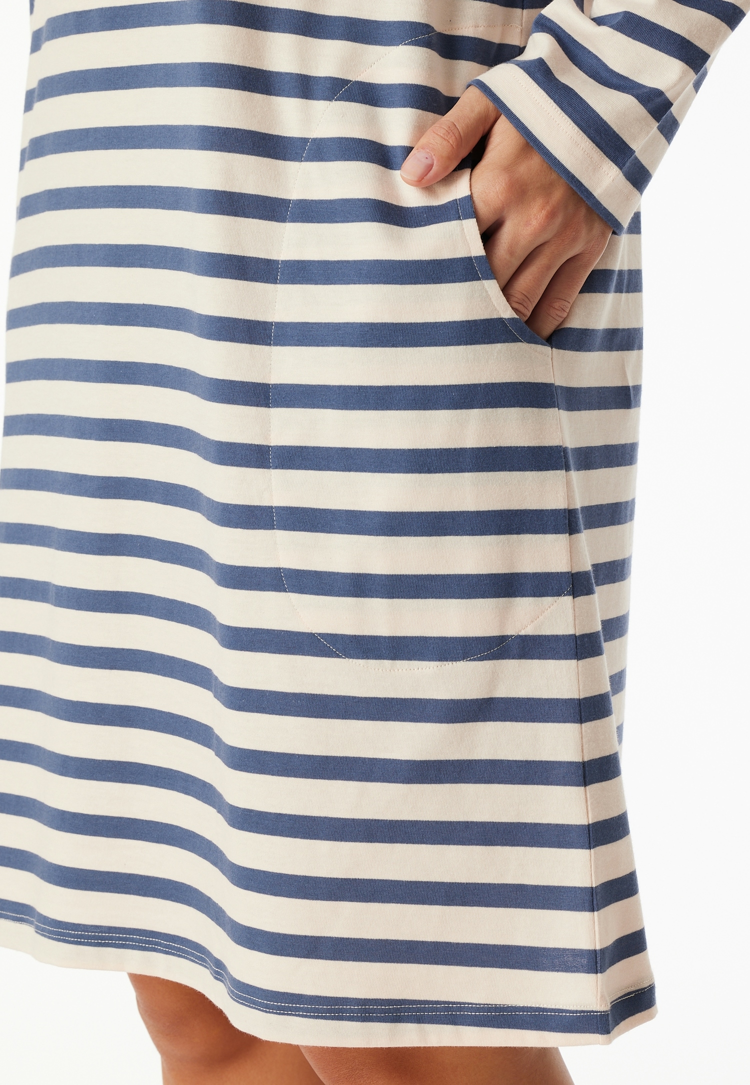 Schiesser Nachthemd »Casual Essentials«, mit langen Ärmeln, seitlichen Taschen, Baumwolle, Rundhalsausschnitt