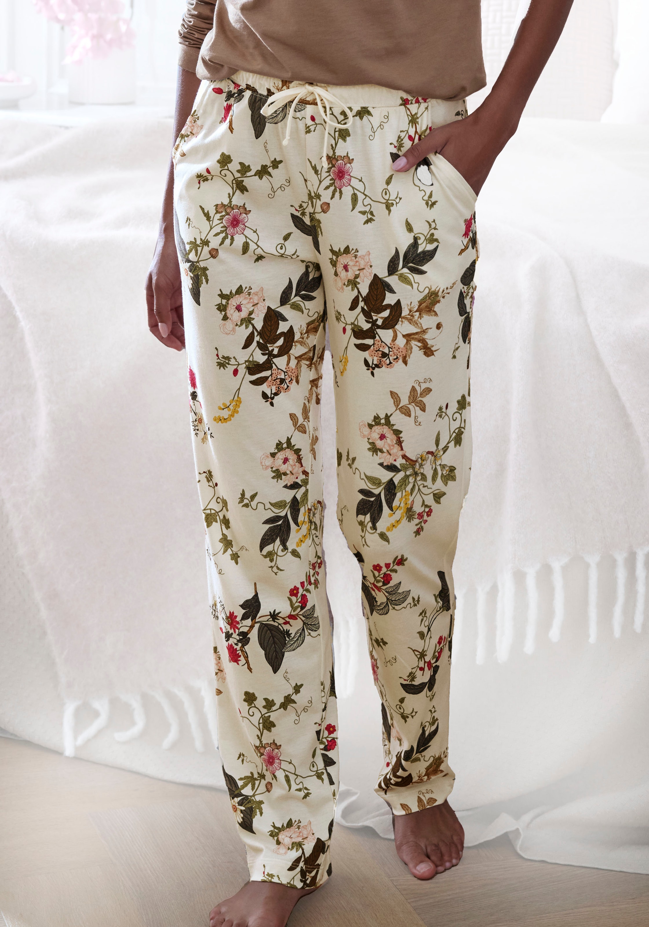 LASCANA Pyjamahose, mit Druck