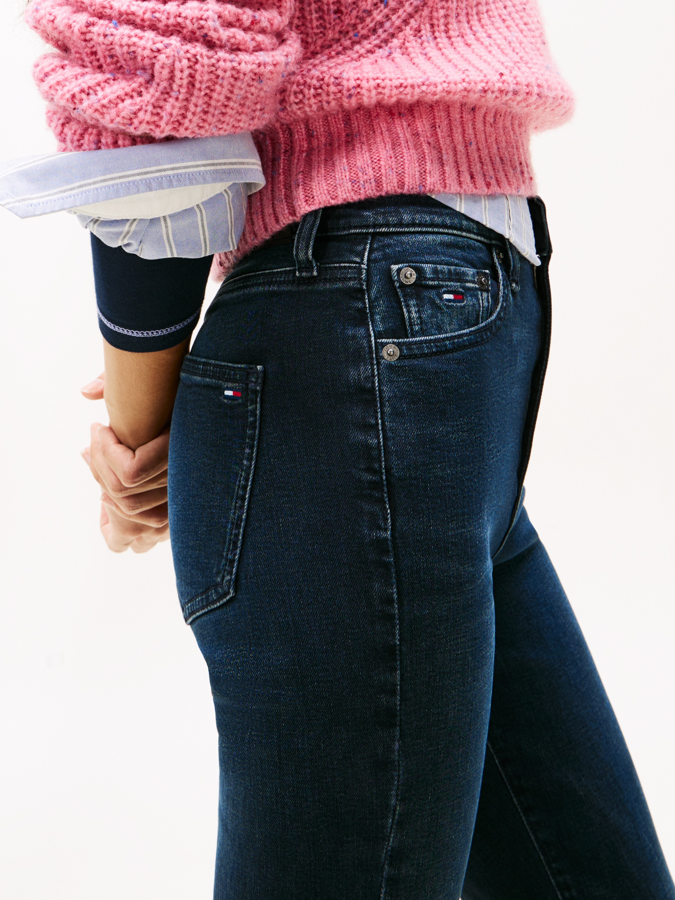 Tommy Jeans Bootcut-Jeans »SYLVIA HGH FLR DI1261«, in ausgestellter Form