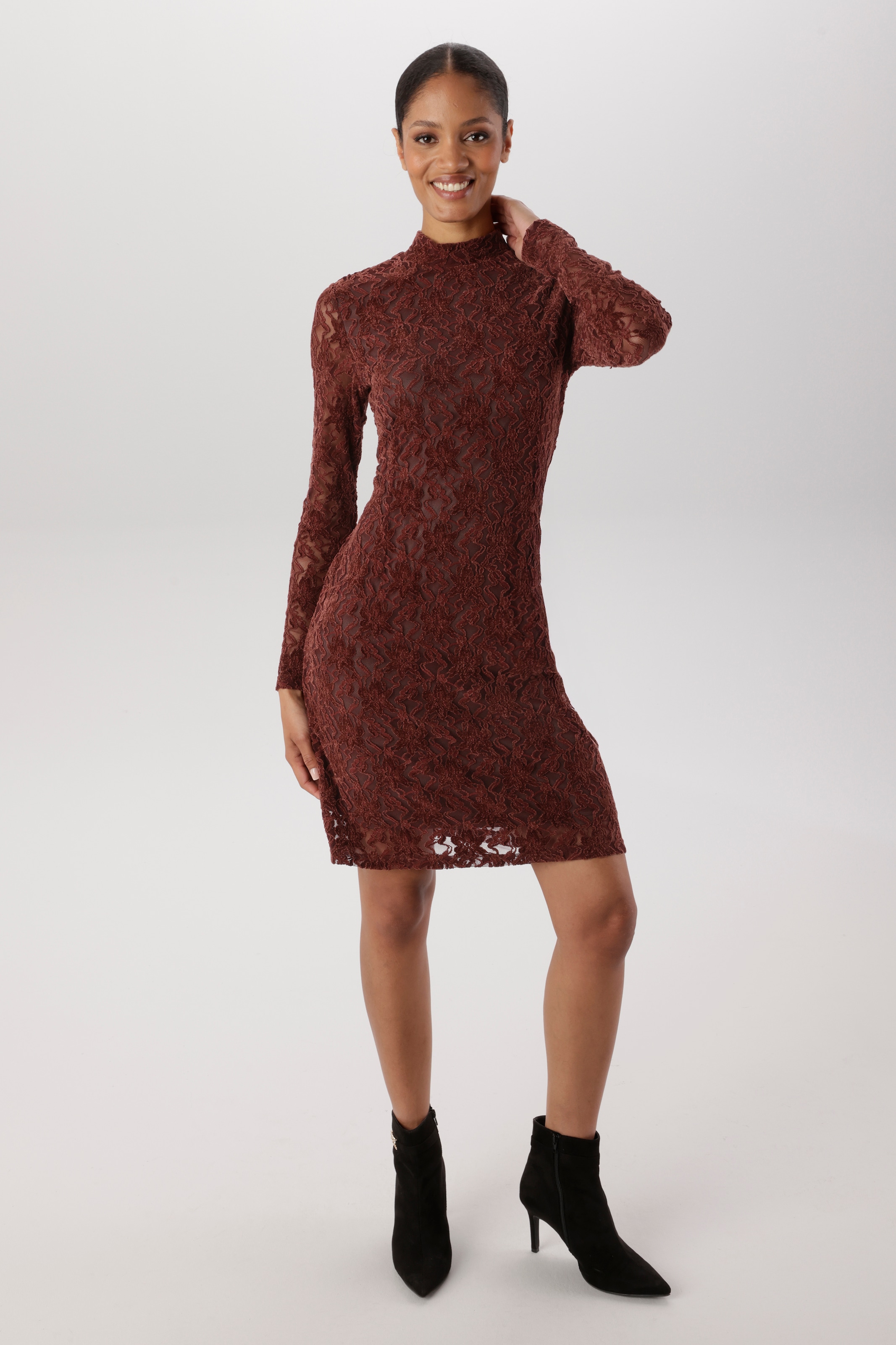 Image of Aniston SELECTED Spitzenkleid mit transparenten Ärmeln - NEUE KOLLEKTION
