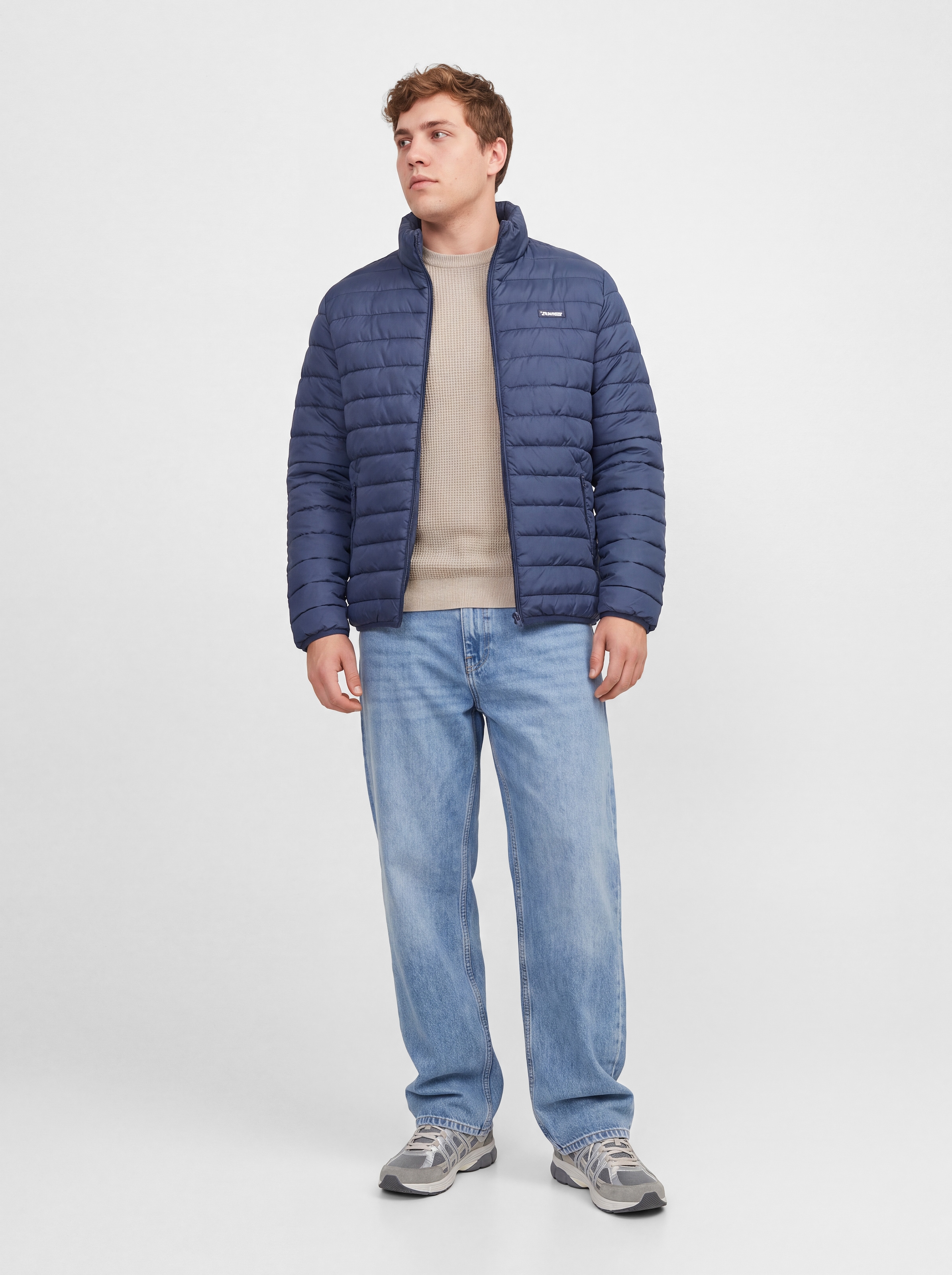 Jack & Jones PlusSize Veste matelassée »JJELVIS LIGHT PUFFER COLLAR PLS« fibre synthétique, coupe régulière