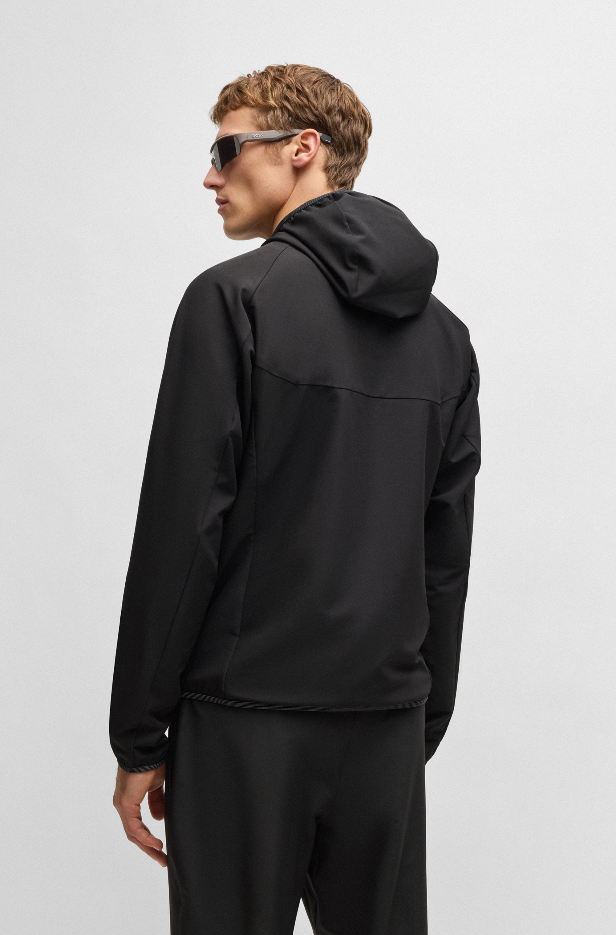 BOSS GREEN Funktionsjacke »L Commuter«, mit Kapuze, mit gummiertem Markenlabel