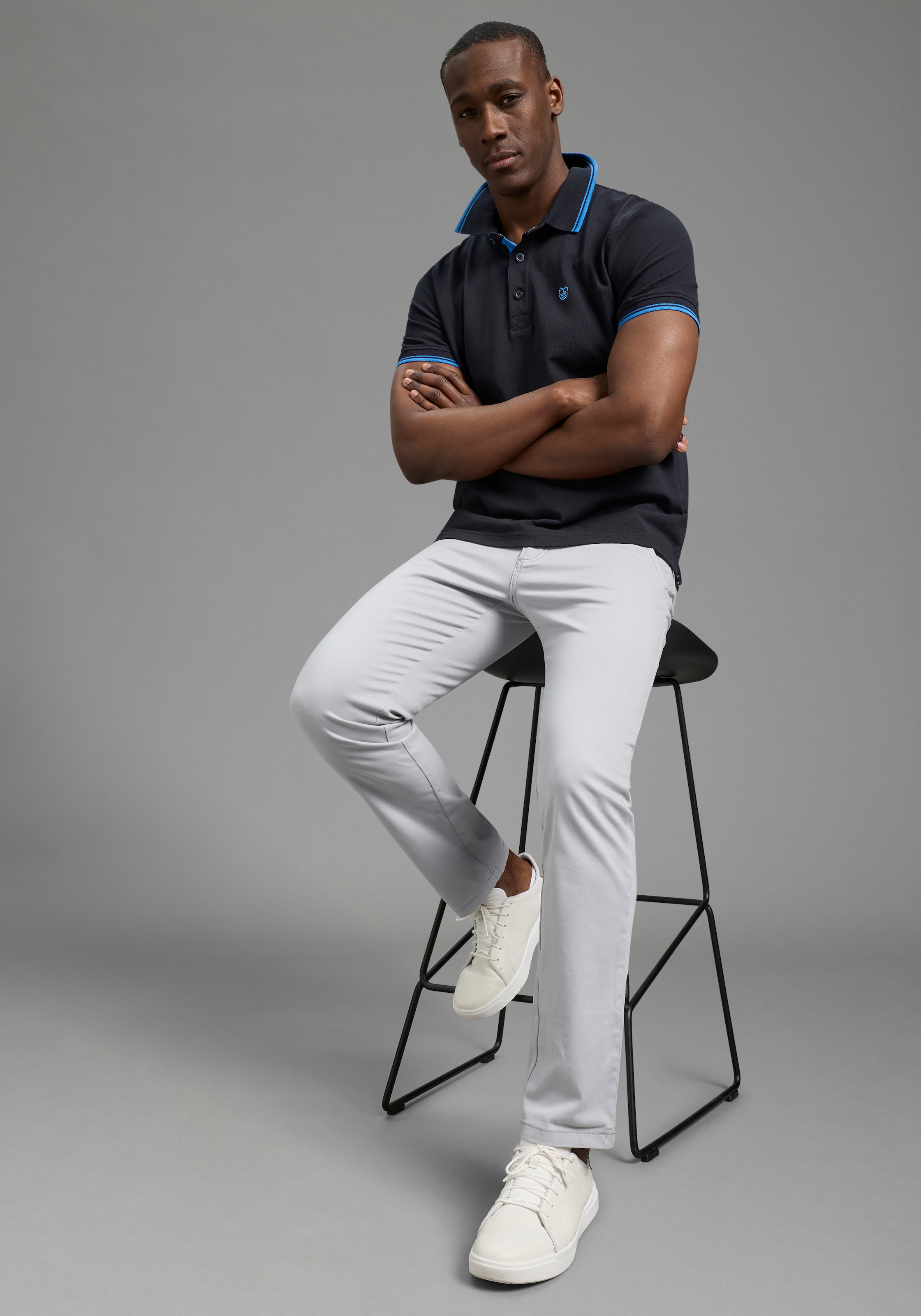 DELMAO Polo »Neue Kollektion!« normale Passform, Kurzarm, mit Stickerei