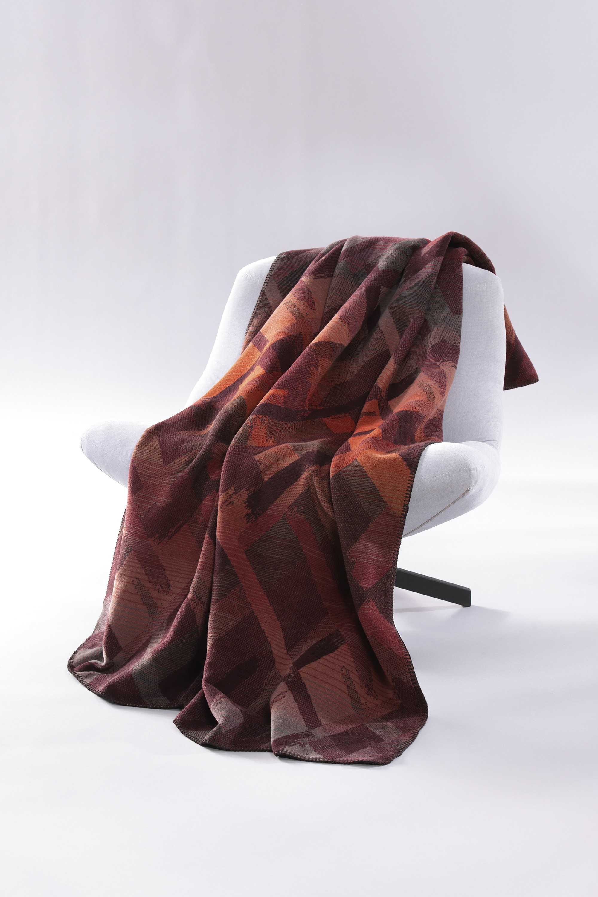 Biederlack Wohndecke »Garnet Glow mit geketteltem Zierstich« Made in Germany