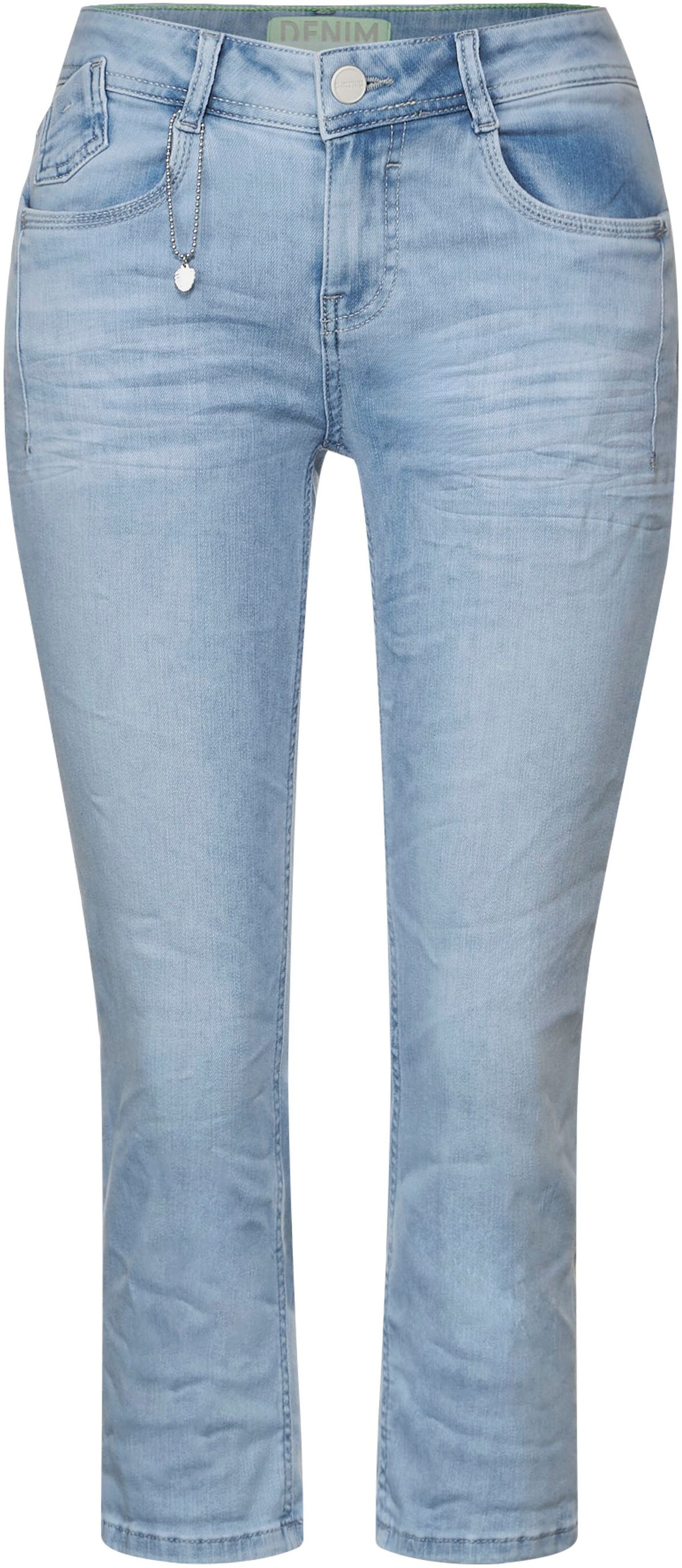 STREET ONE 3/4-Jeans, in hellblauer Waschung mit leichtem Bleaching