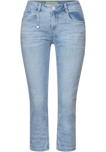 3/4-Jeans, in hellblauer Waschung mit leichtem Bleaching