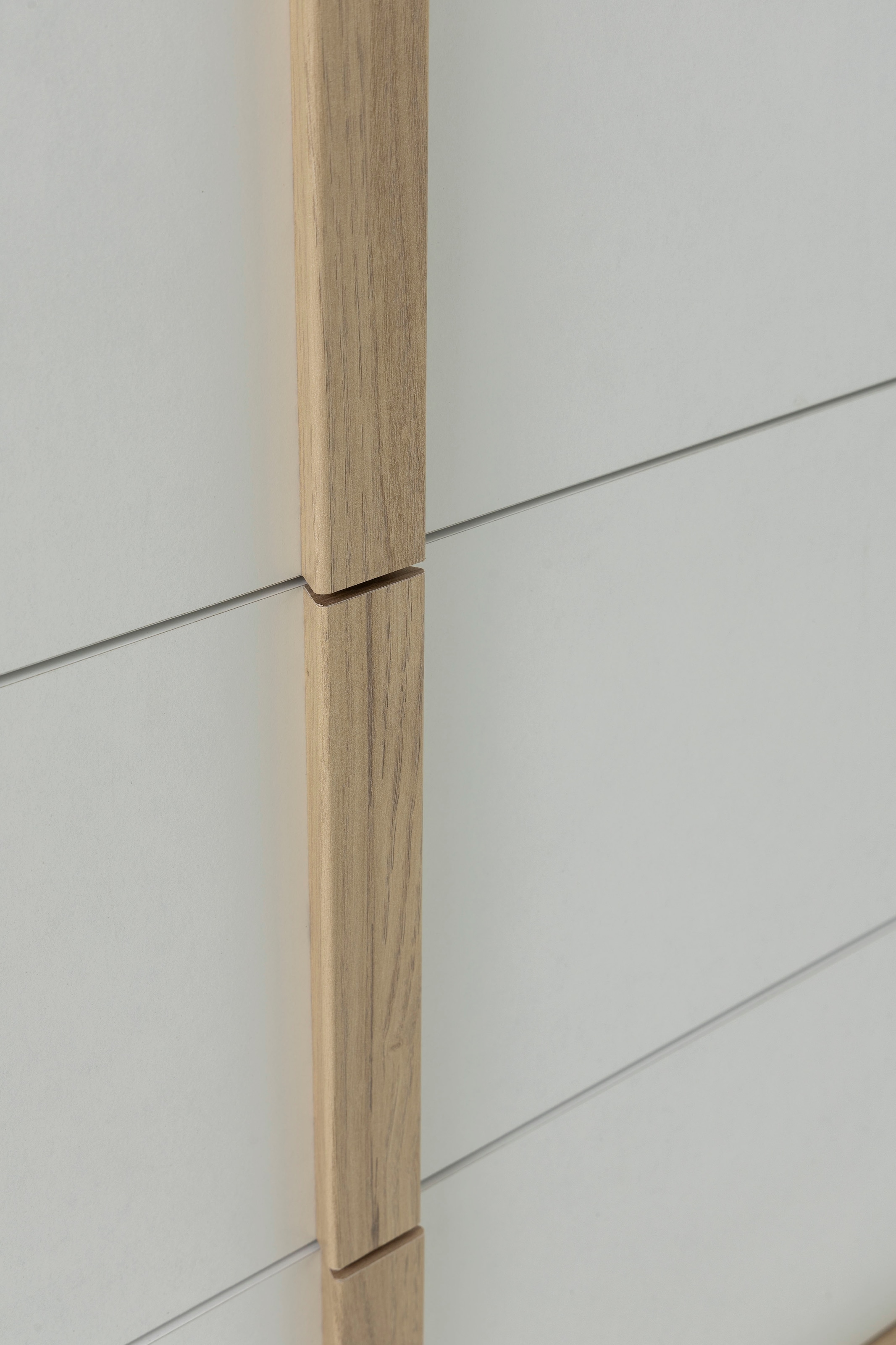 Gami Kommode »ARIA« 1 Stk. tlg. Eine praktische Kommode mit 4 grossen Schubladen.