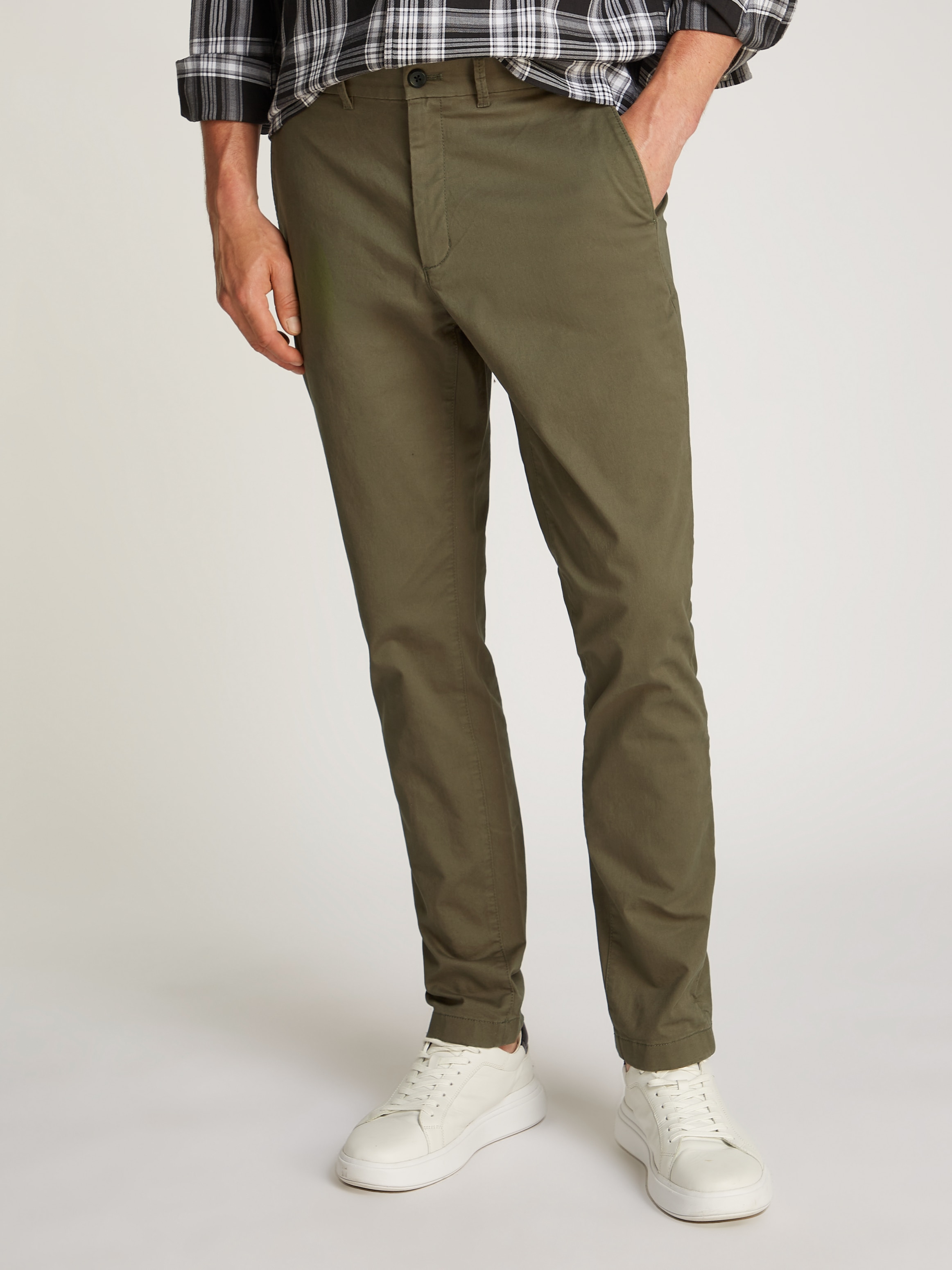 Calvin Klein Chinohose »MODERN TWILL SLIM CHINO«, mit Logoprägung