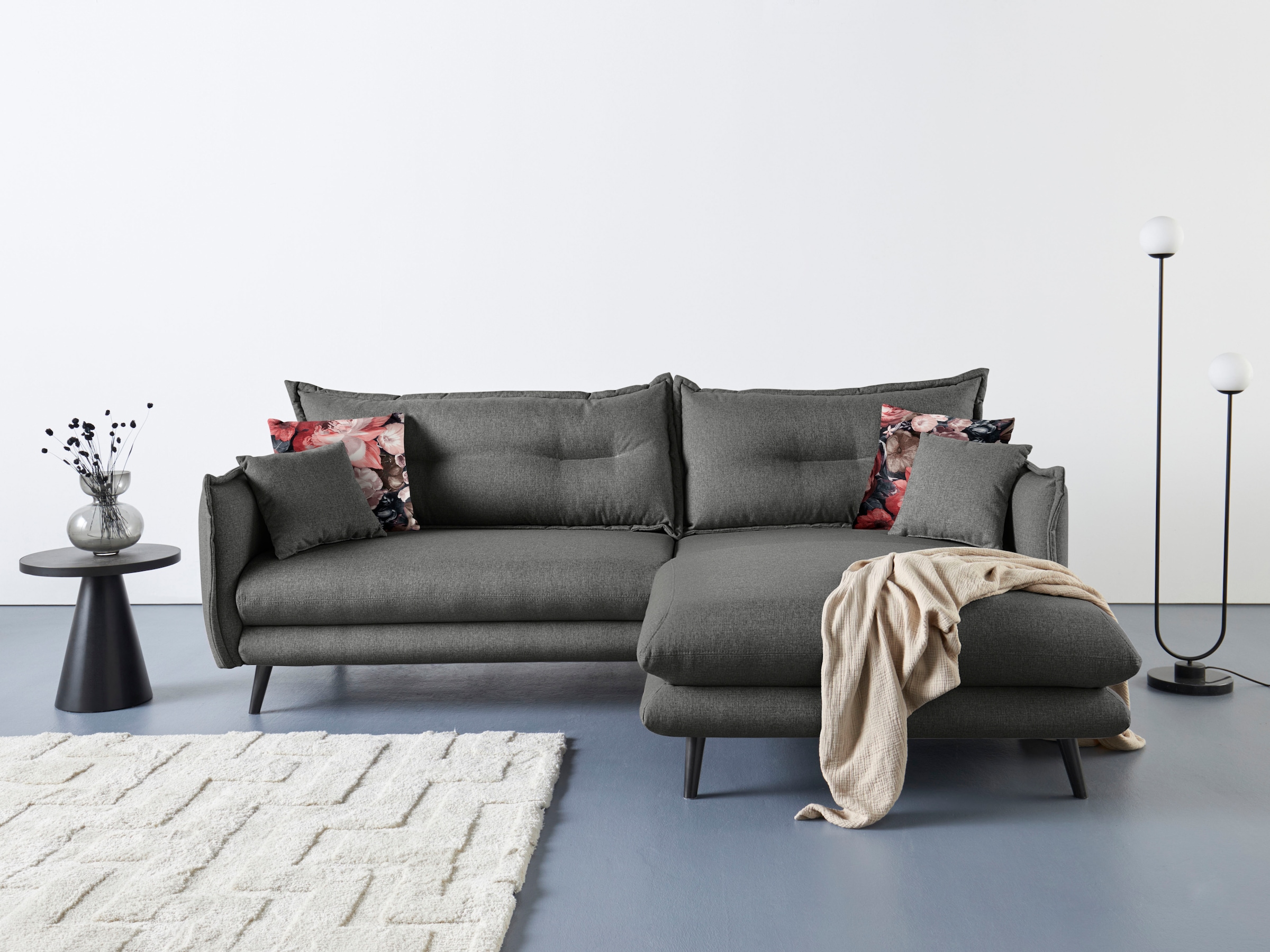 Image of Home affaire Ecksofa "Levke, aktuelles Design: Kissen Optik, Holzfuss anthrazit, bequem" Struktur fein, L-Form, inkl. Rücken- und Zierkissen