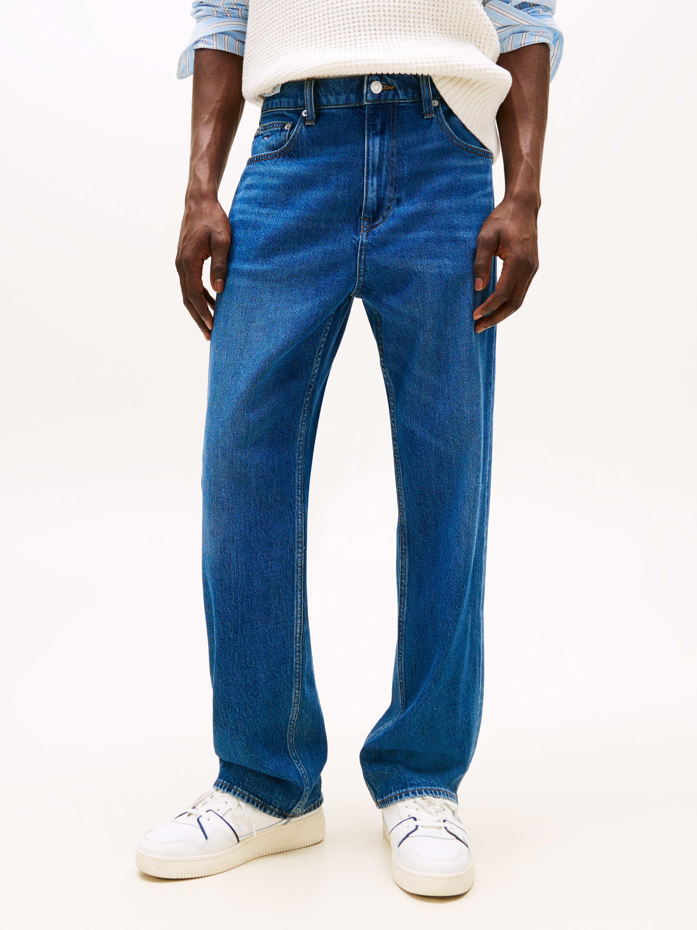 Image of Tommy Jeans "Otis Regular Straight" Gerade geschnittene Jeans, regulärer Leibhöhe