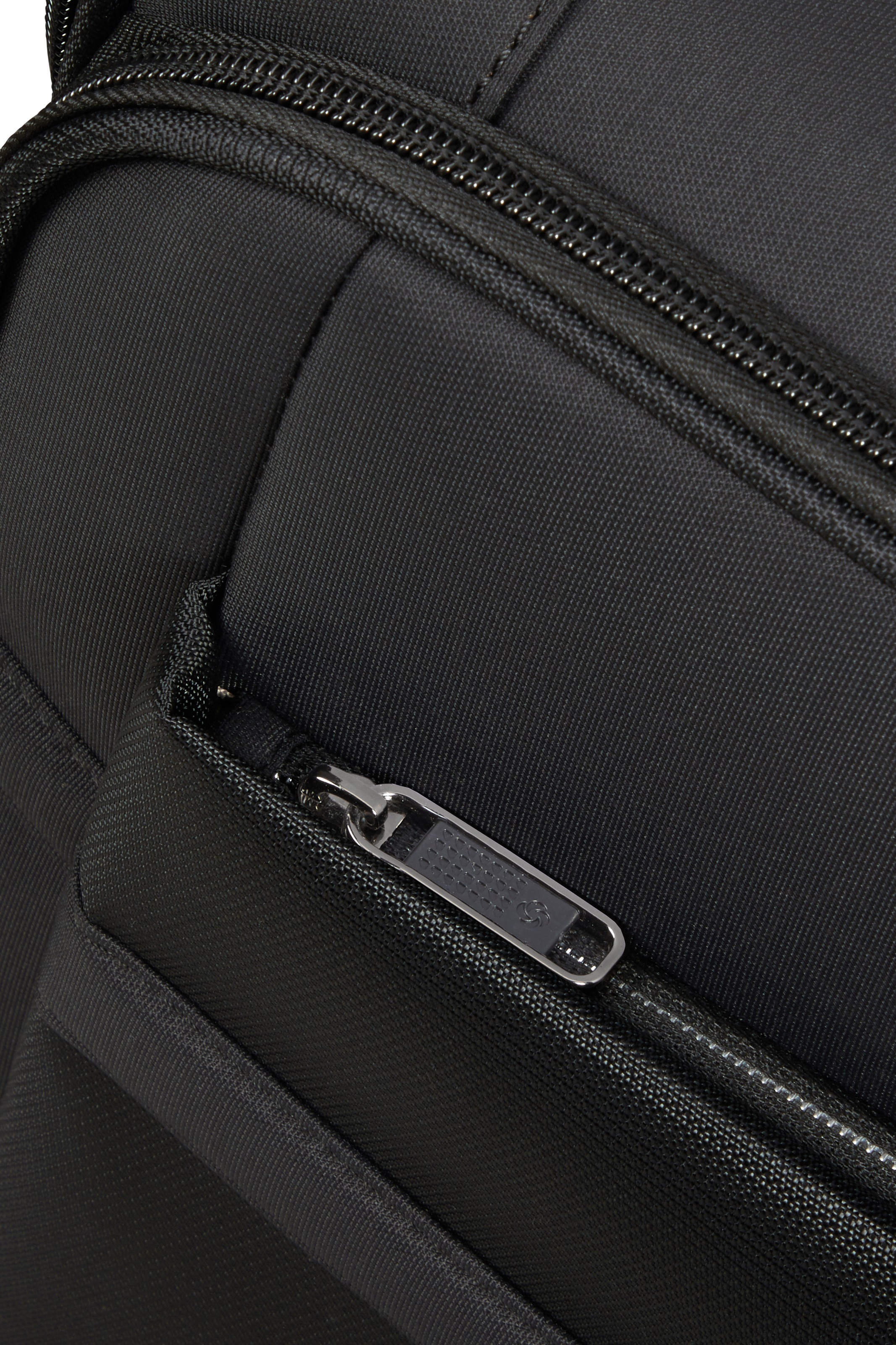 Samsonite Weichgepäck-Trolley »AIREA, verschiedene Grössen und Farben«, 4 Rollen, Weichschalen-Koffer Reisekoffer mit Volumenerweiterung bei M/L