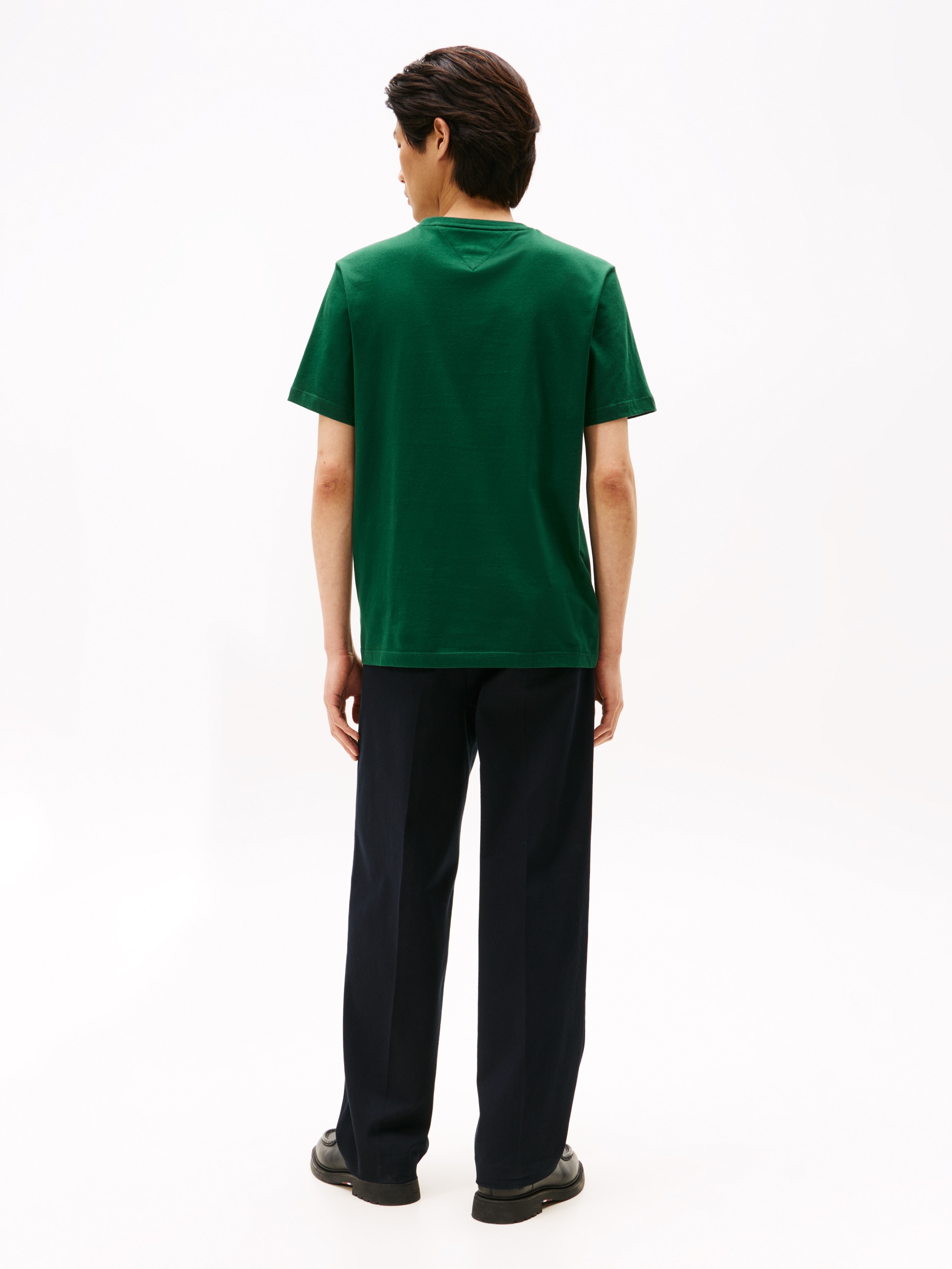 Tommy Hilfiger T-Shirt »ESSENTIAL REG FIT SOLID TEE mit Stickerei und Rundhals«, unifarben, casual, regular fit, Baumwolle, Rundhals