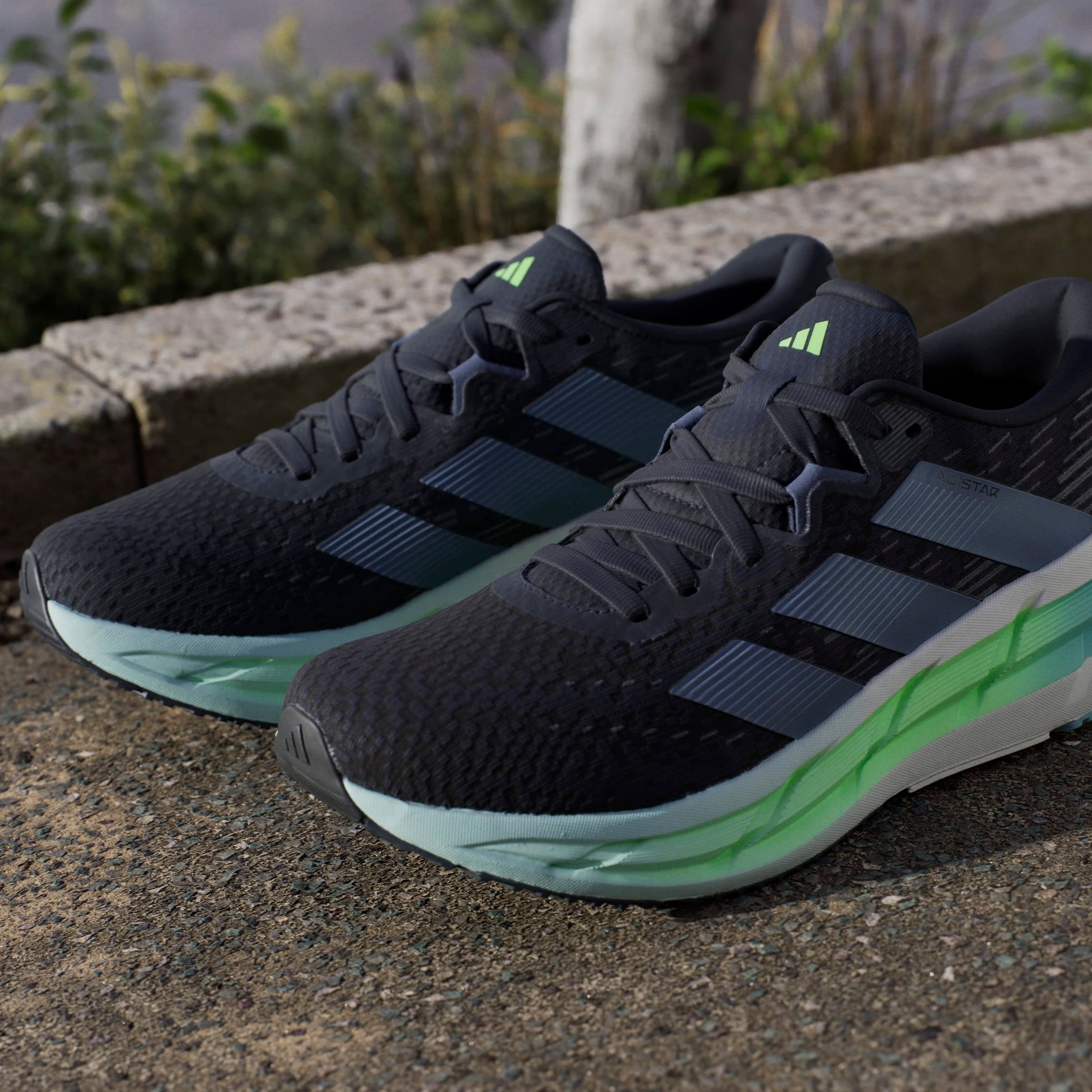adidas Performance Chaussure de course »ADISTAR 4«