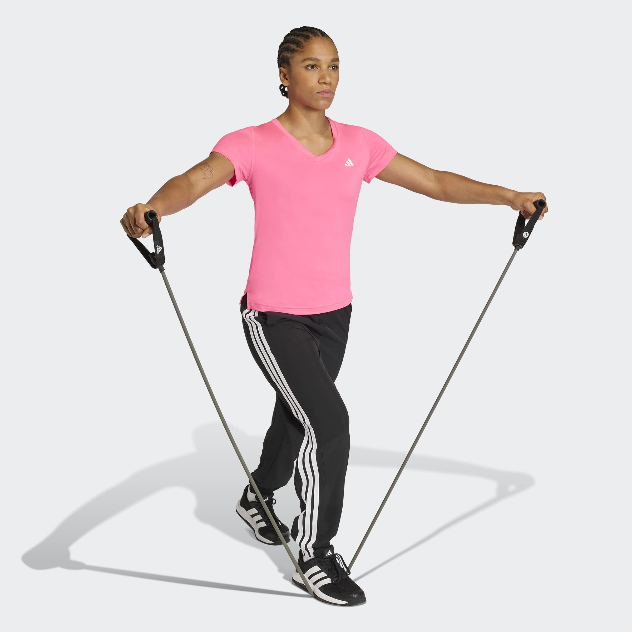 adidas Performance T-Shirt »ADIDAS WORKOUT ESSENTIALS MIT V-AUSSCHNITT«