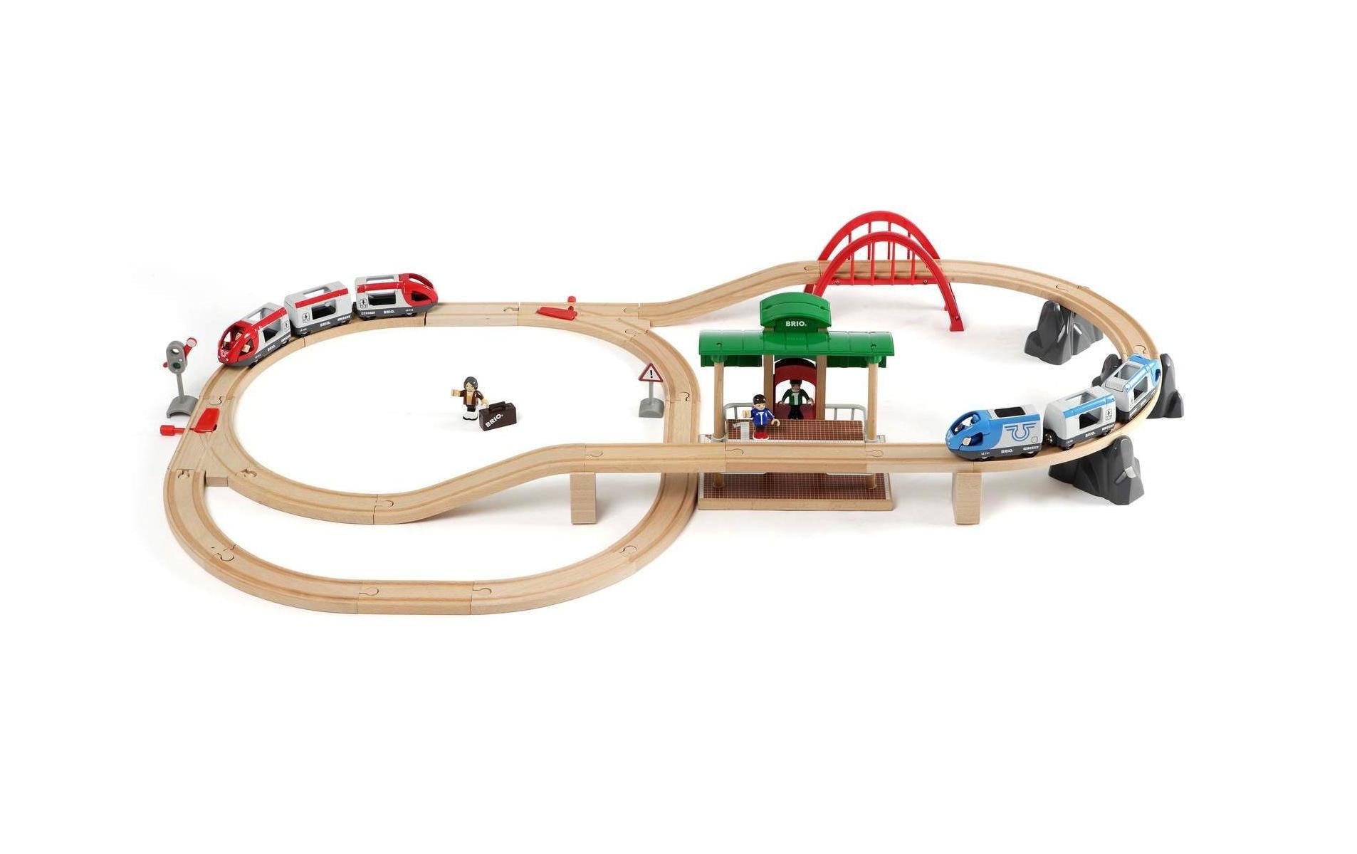 BRIO® Spielzeug-Eisenbahn »Reisezug Set«