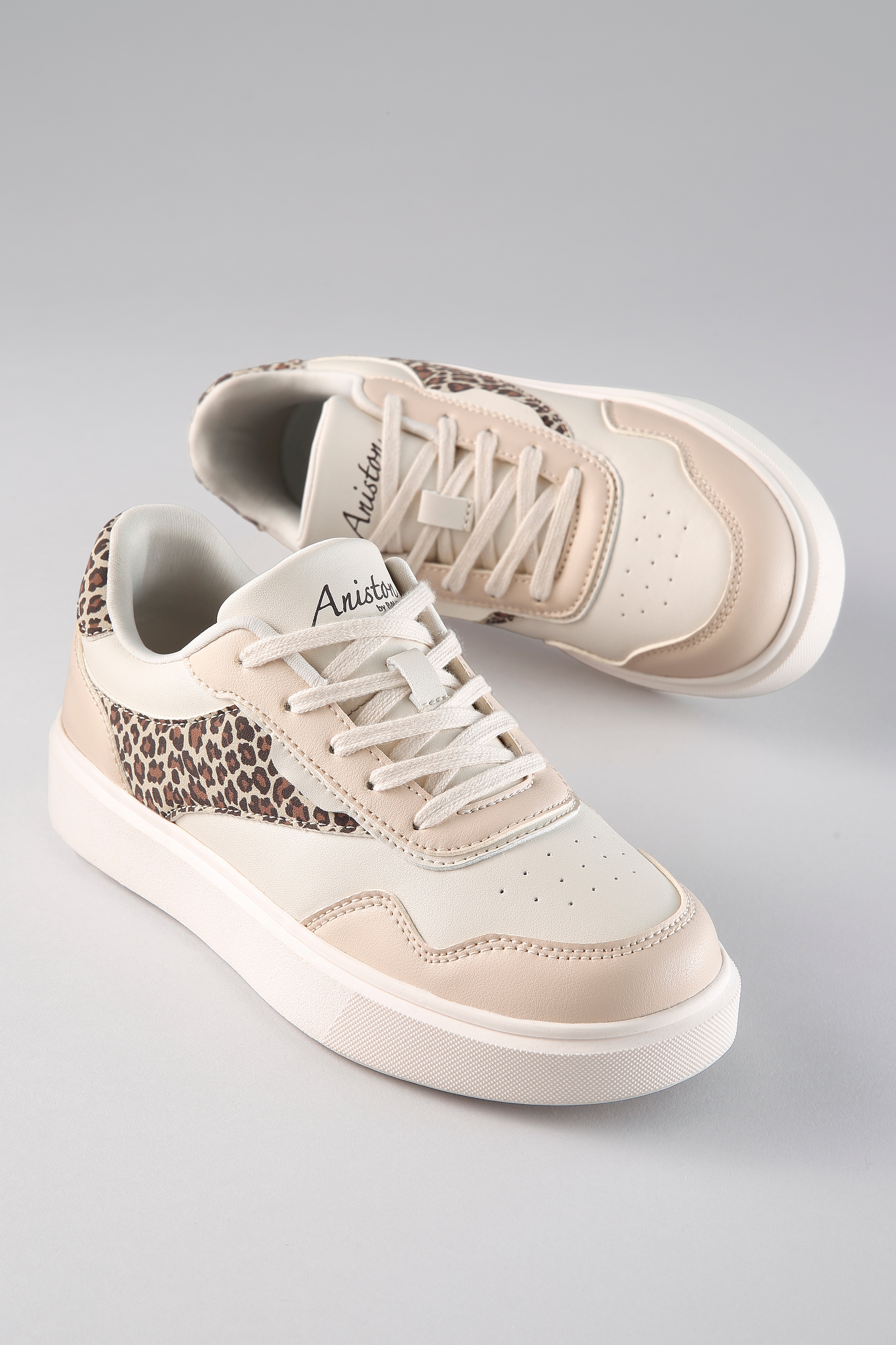 Image of Aniston SHOES Sneaker Schnürschuh, Freizeitschuh mit Animal-Print - NEUE KOLLEKTION