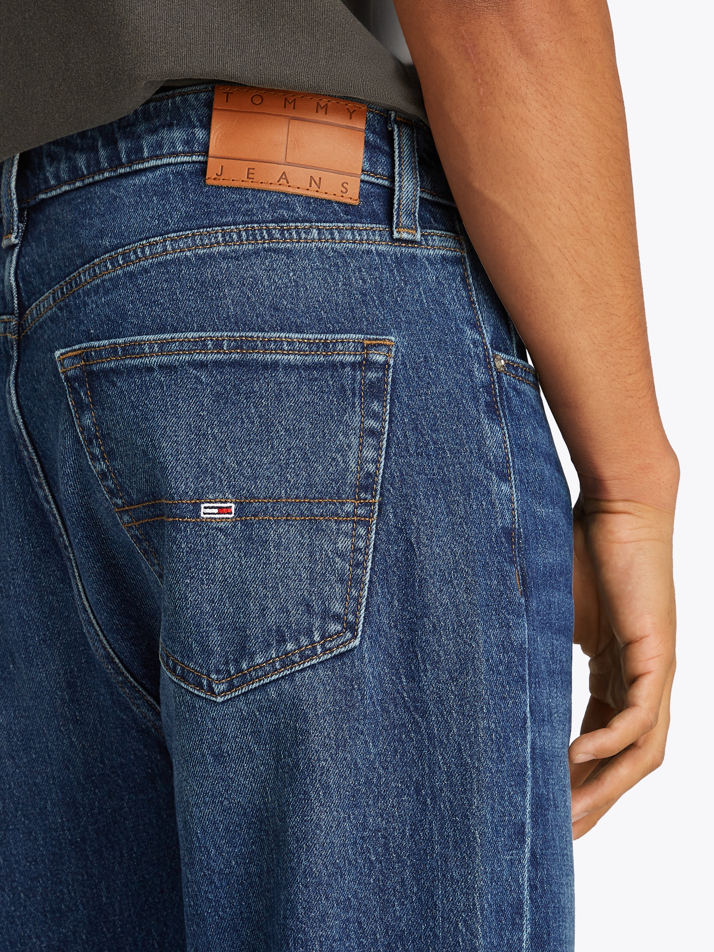 Tommy Jeans Regular-fit-Jeans »Otis Regular Straight«, Gerade geschnittene Jeans, regulärer Leibhöhe