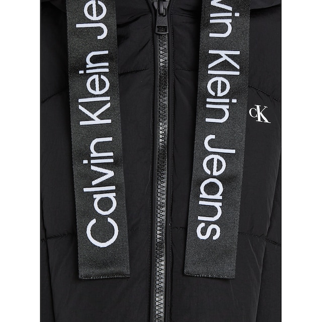 ♕ Calvin Klein Jeans Outdoorjacke »LOGO DRAWSTRING SHORT PUFFER«, mit  Kapuze versandkostenfrei auf
