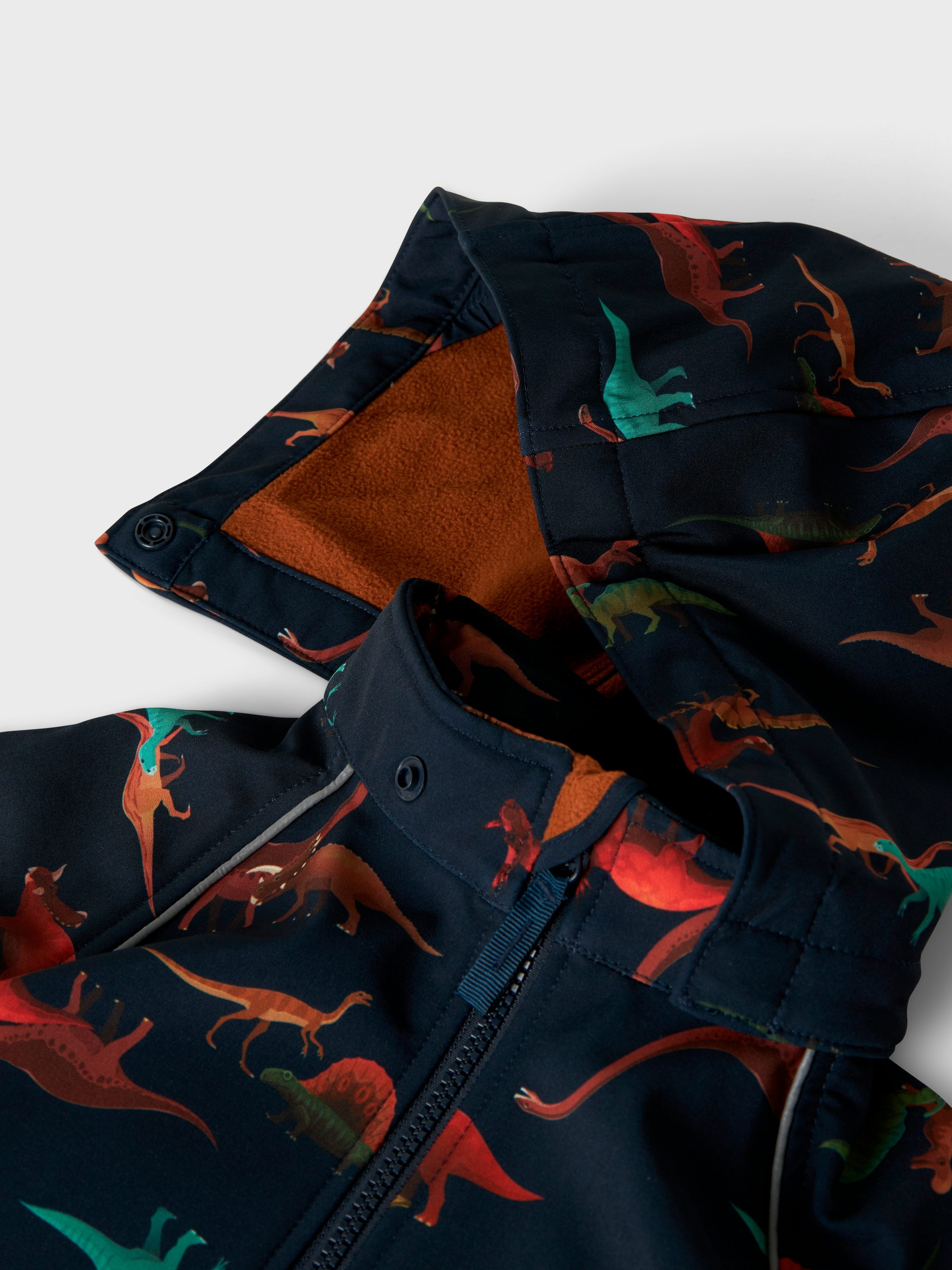 Name It Combinaison »NMMALFA08 SOFTSHELL SUIT AOP 1FO NOOS« mit dekorativen und reflektierenden Details