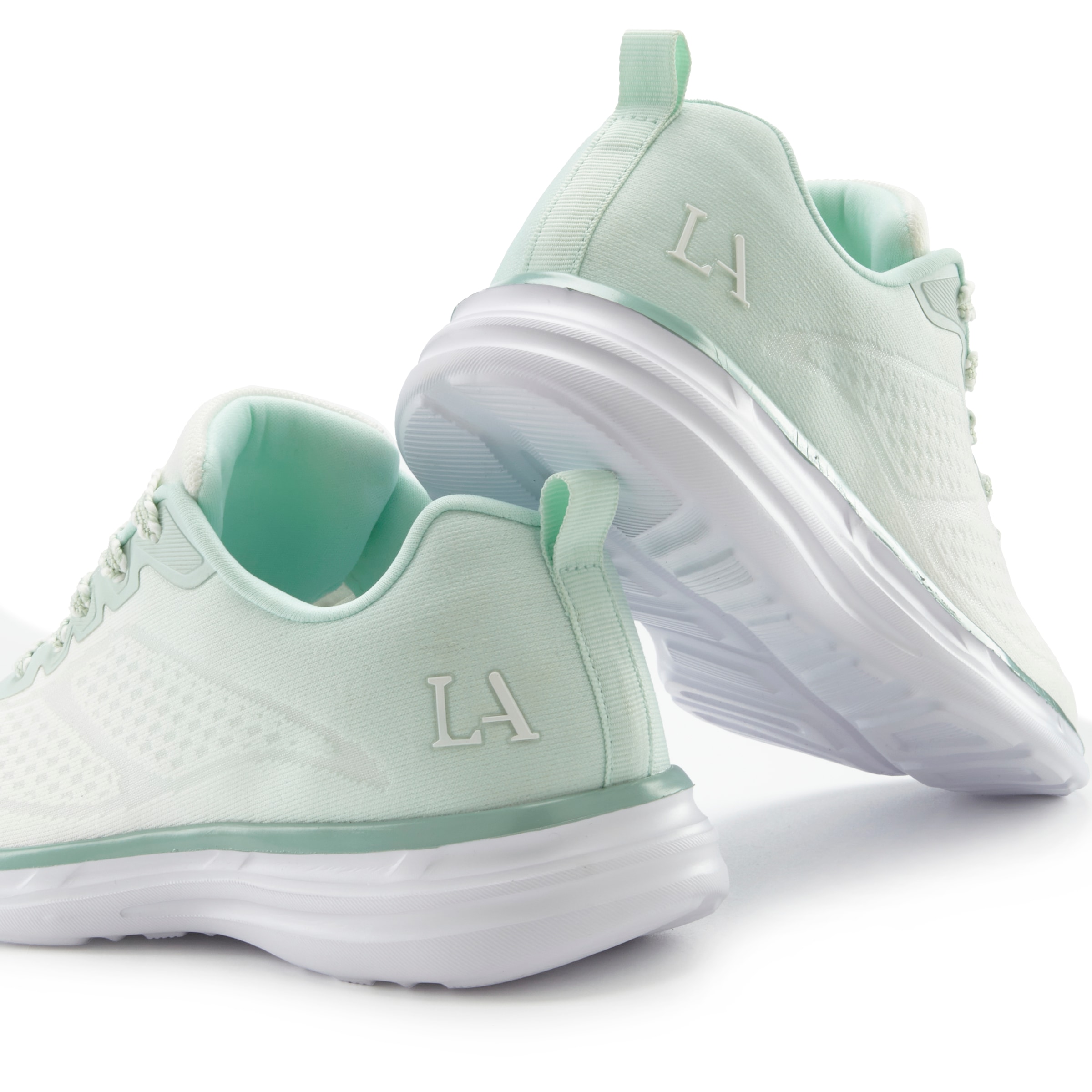 LASCANA Sneakers »Halbschuh, Freizeitschuh, Turnschuhe,«  NEU mit modischen Farbdetails VEGAN