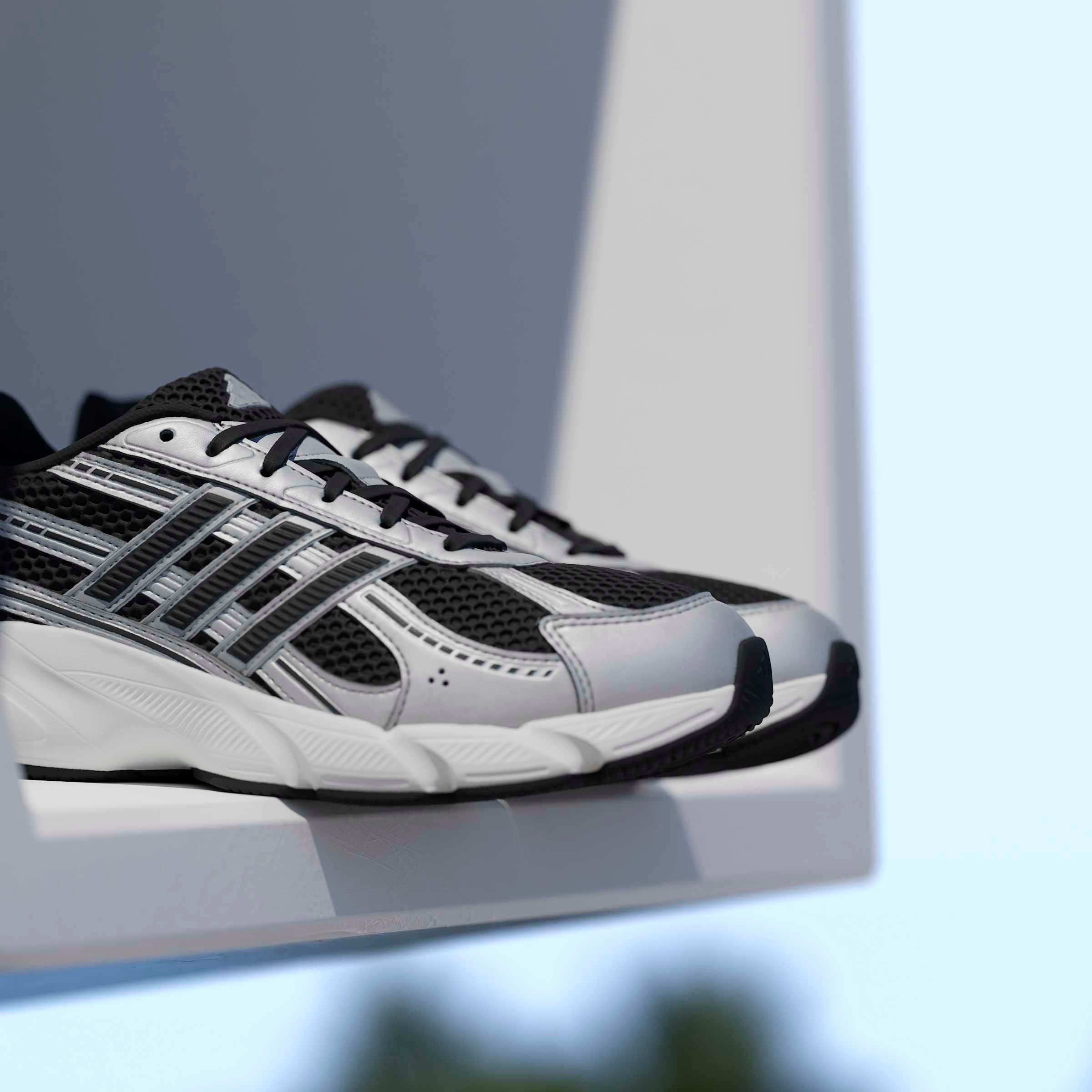 adidas Sportswear Sneakers »TECHNOCHAOS 2000«  inspiré du design de l'adistar control